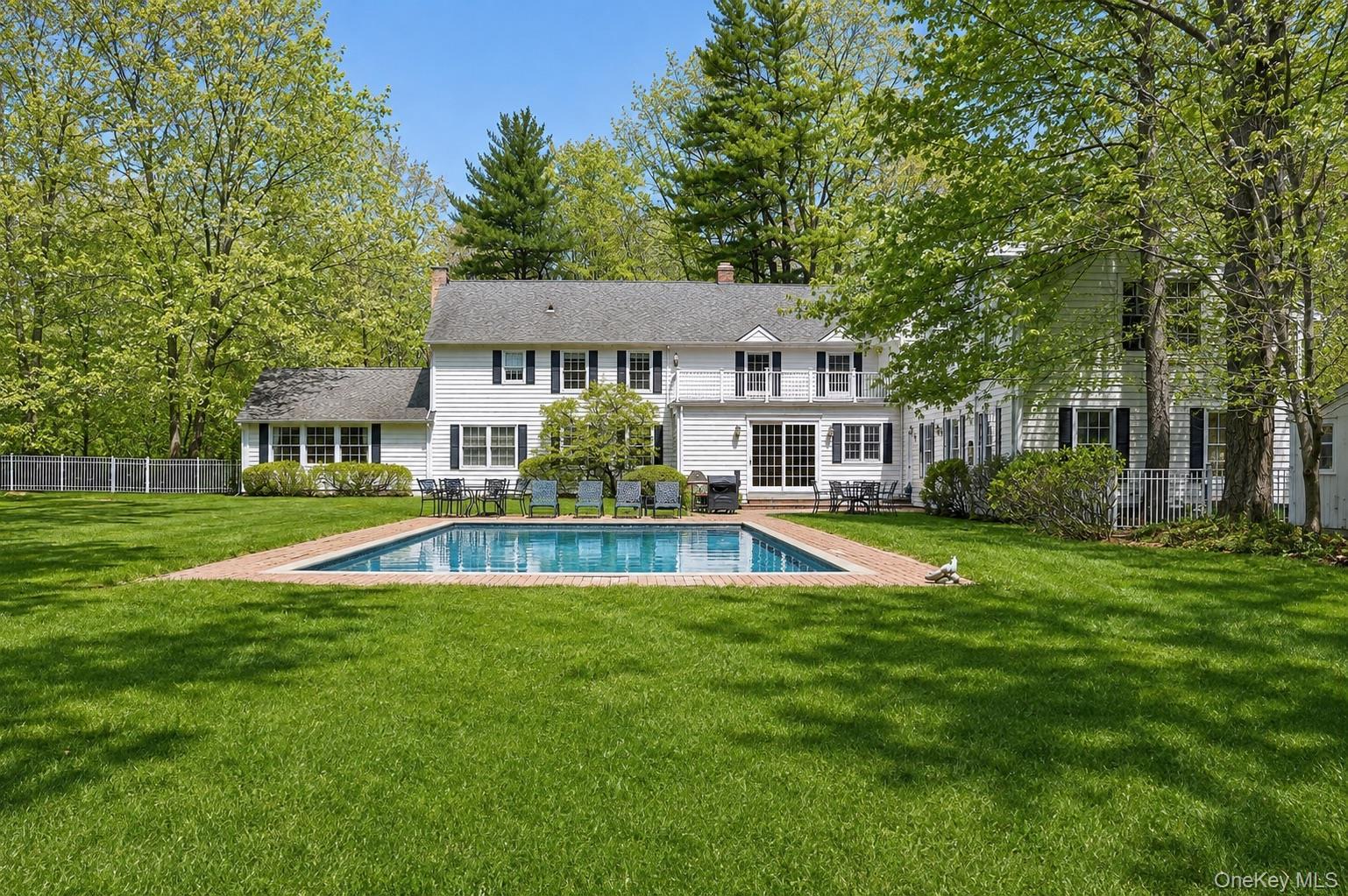 Single Family Muttontown Road Nassau County, NY 11791, MLS-1010916-38