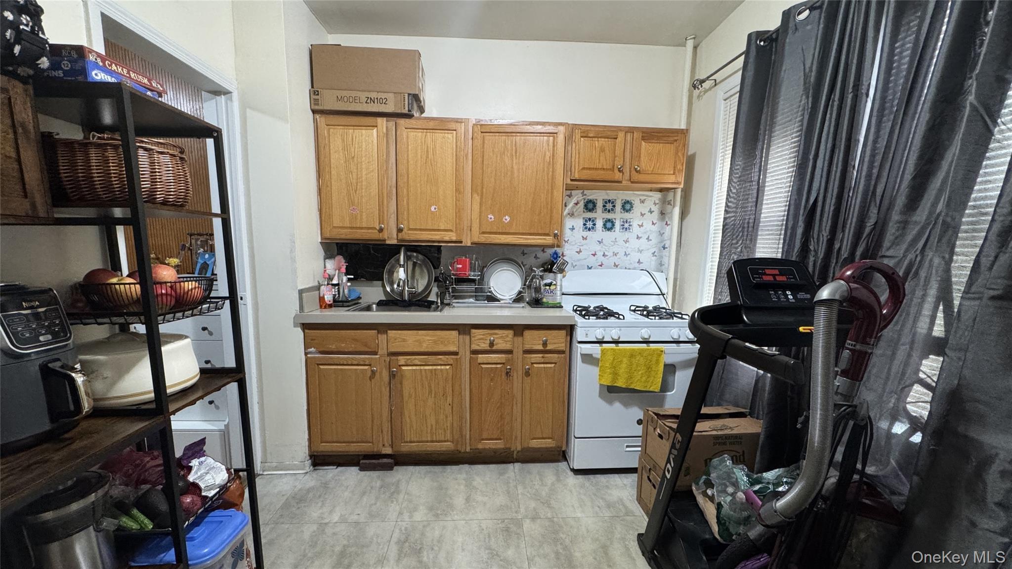 Single Family Brighton 10th Brooklyn, NY 11223, MLS-1010919-3