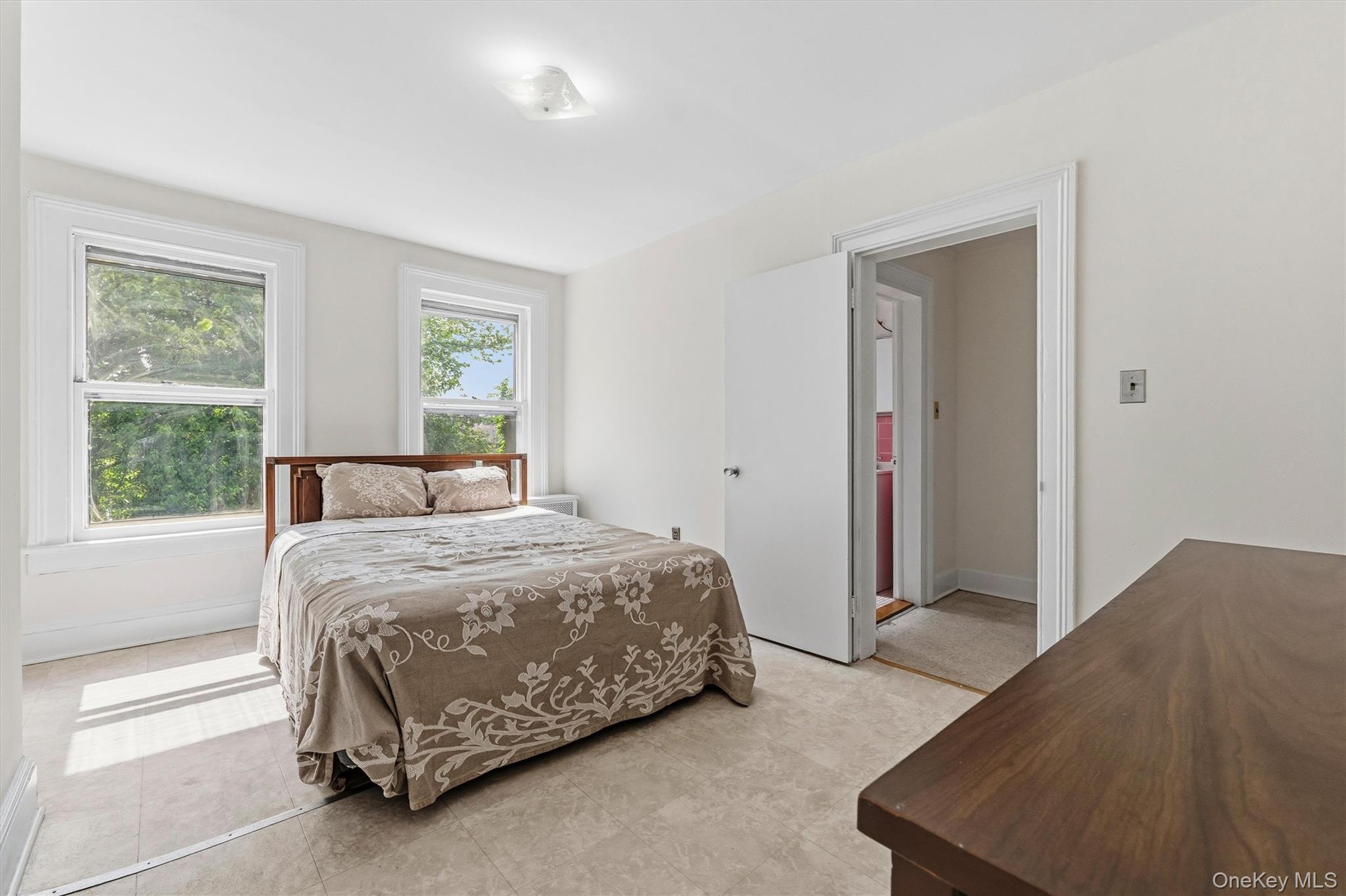 Single Family Vireo Avenue  Bronx, NY 10470, MLS-1010925-14