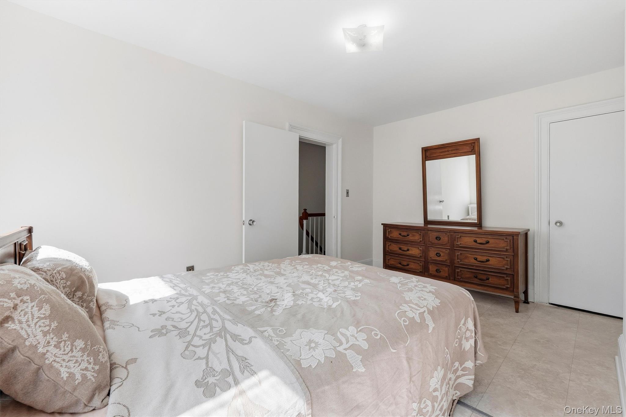 Single Family Vireo Avenue  Bronx, NY 10470, MLS-1010925-15