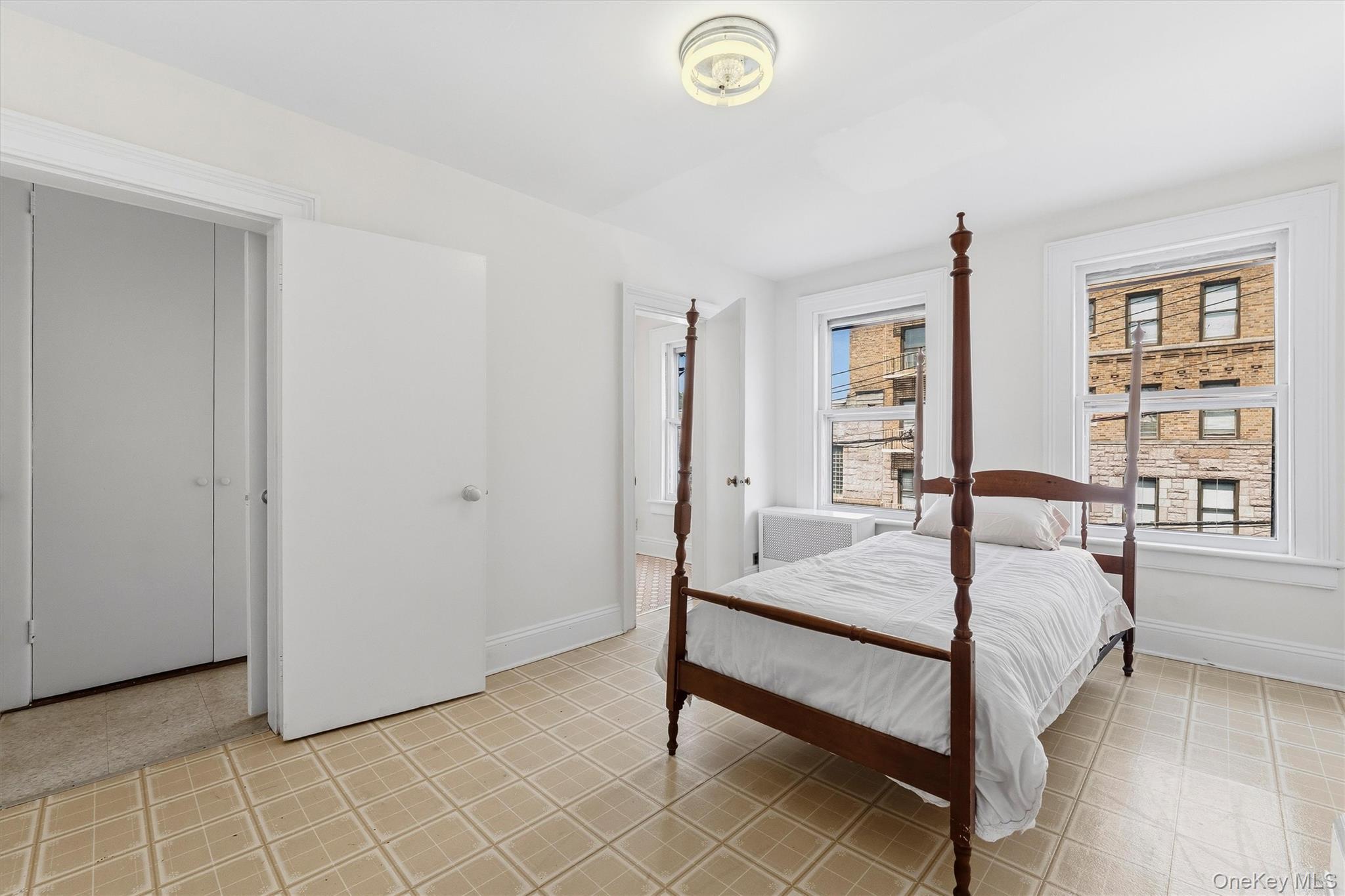 Single Family Vireo Avenue  Bronx, NY 10470, MLS-1010925-18