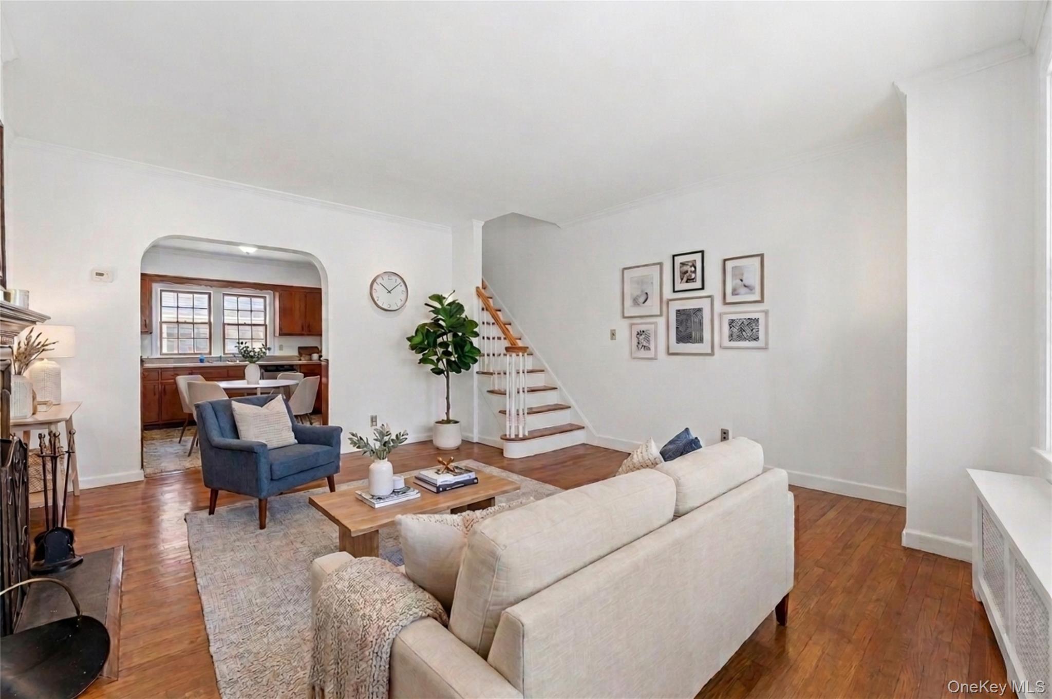 Single Family Vireo Avenue  Bronx, NY 10470, MLS-1010925-3