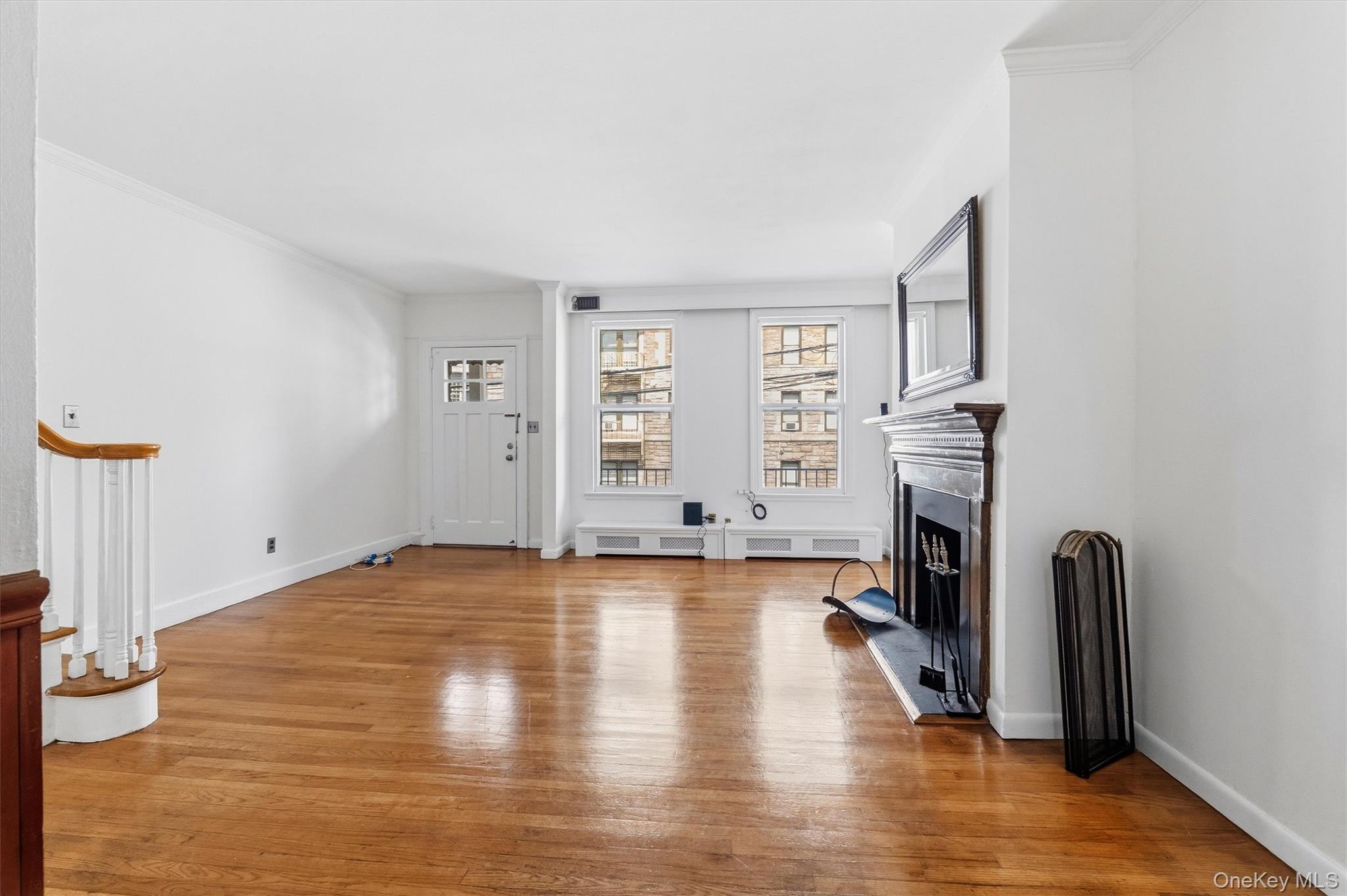 Single Family Vireo Avenue  Bronx, NY 10470, MLS-1010925-5
