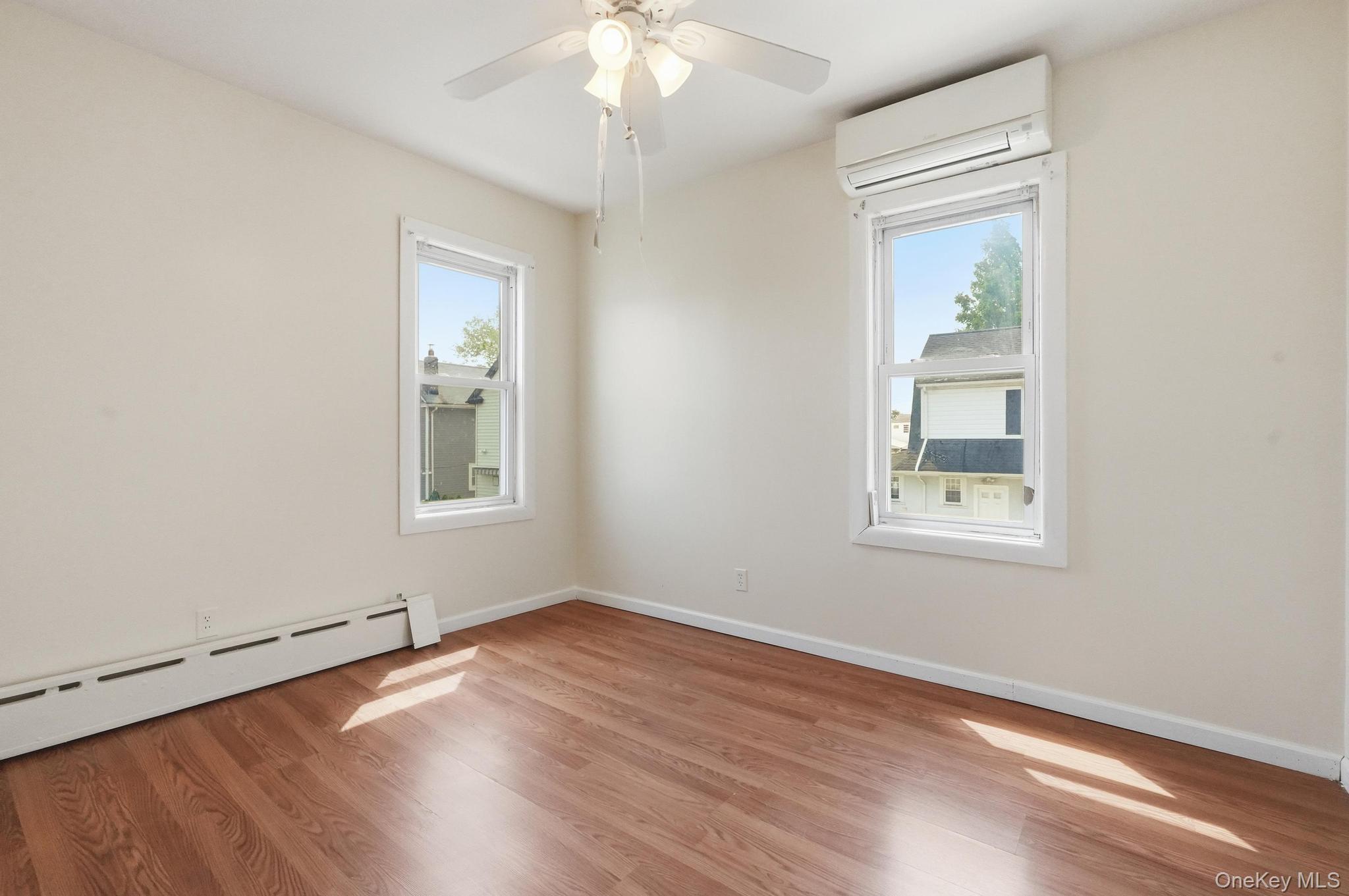 Single Family Winchester Queens, NY 11428, MLS-1010928-18