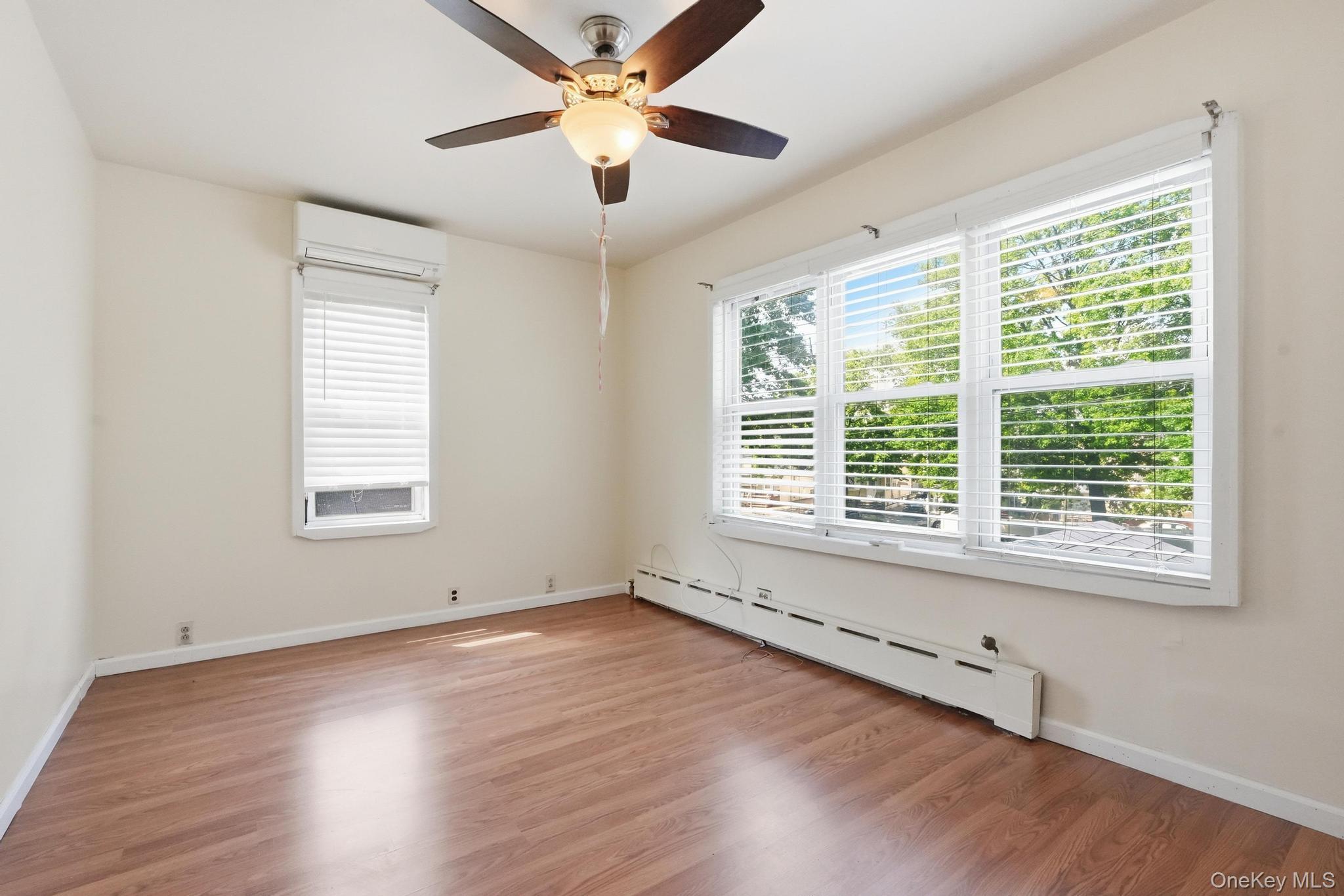 Single Family Winchester Queens, NY 11428, MLS-1010928-20