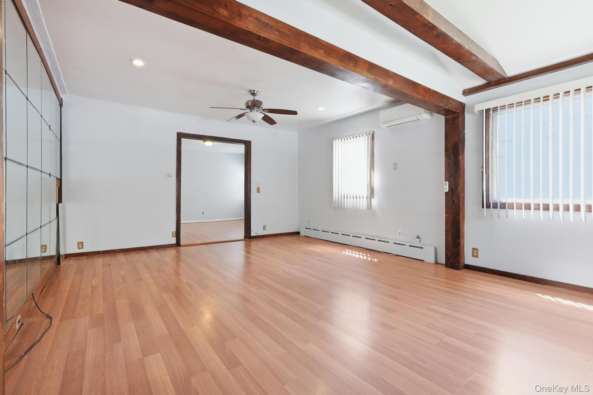 Single Family Winchester Queens, NY 11428, MLS-1010928-21