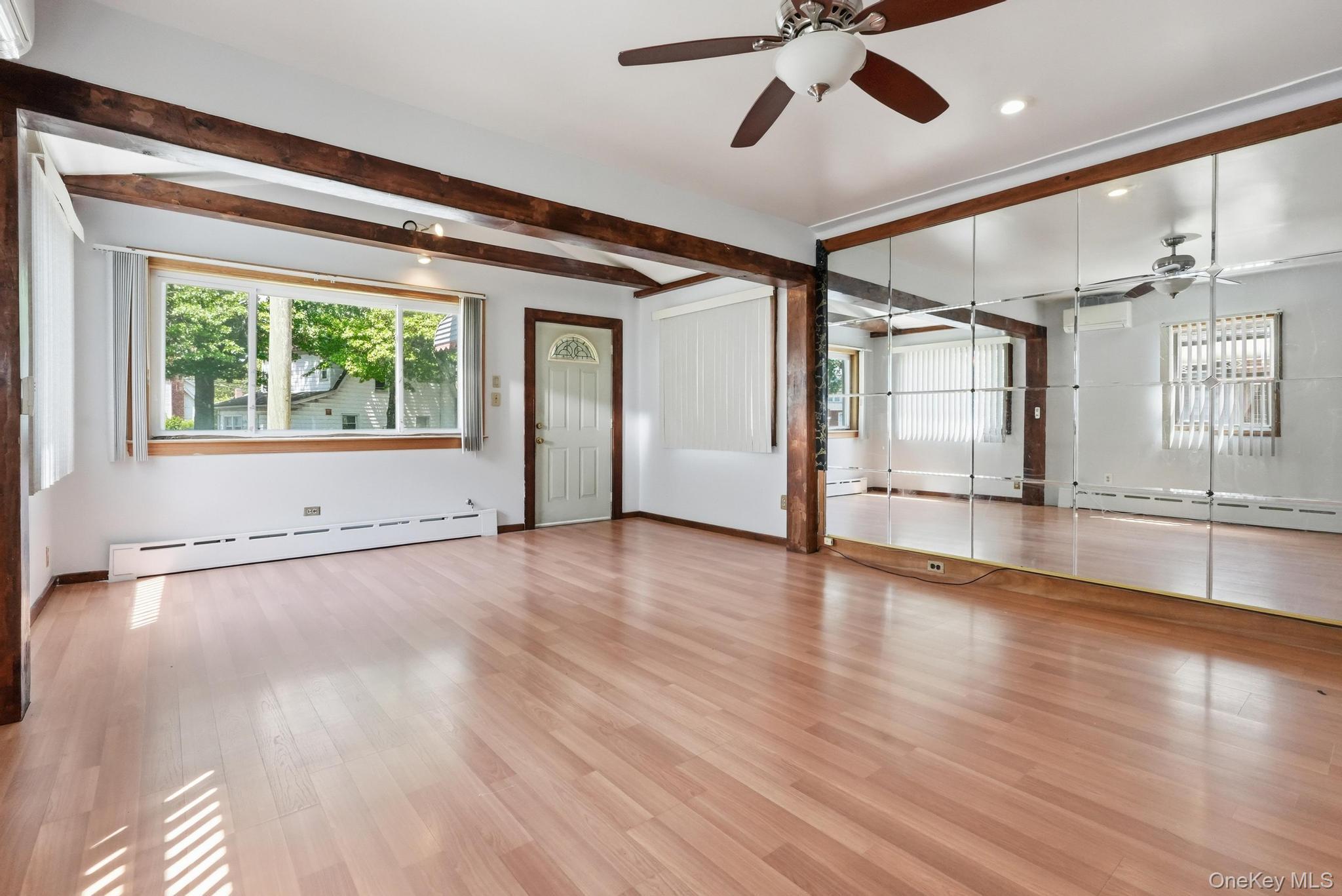Single Family Winchester Queens, NY 11428, MLS-1010928-22