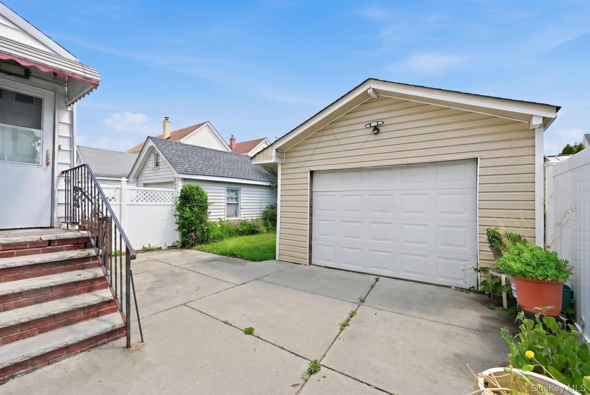 Single Family Winchester Queens, NY 11428, MLS-1010928-4