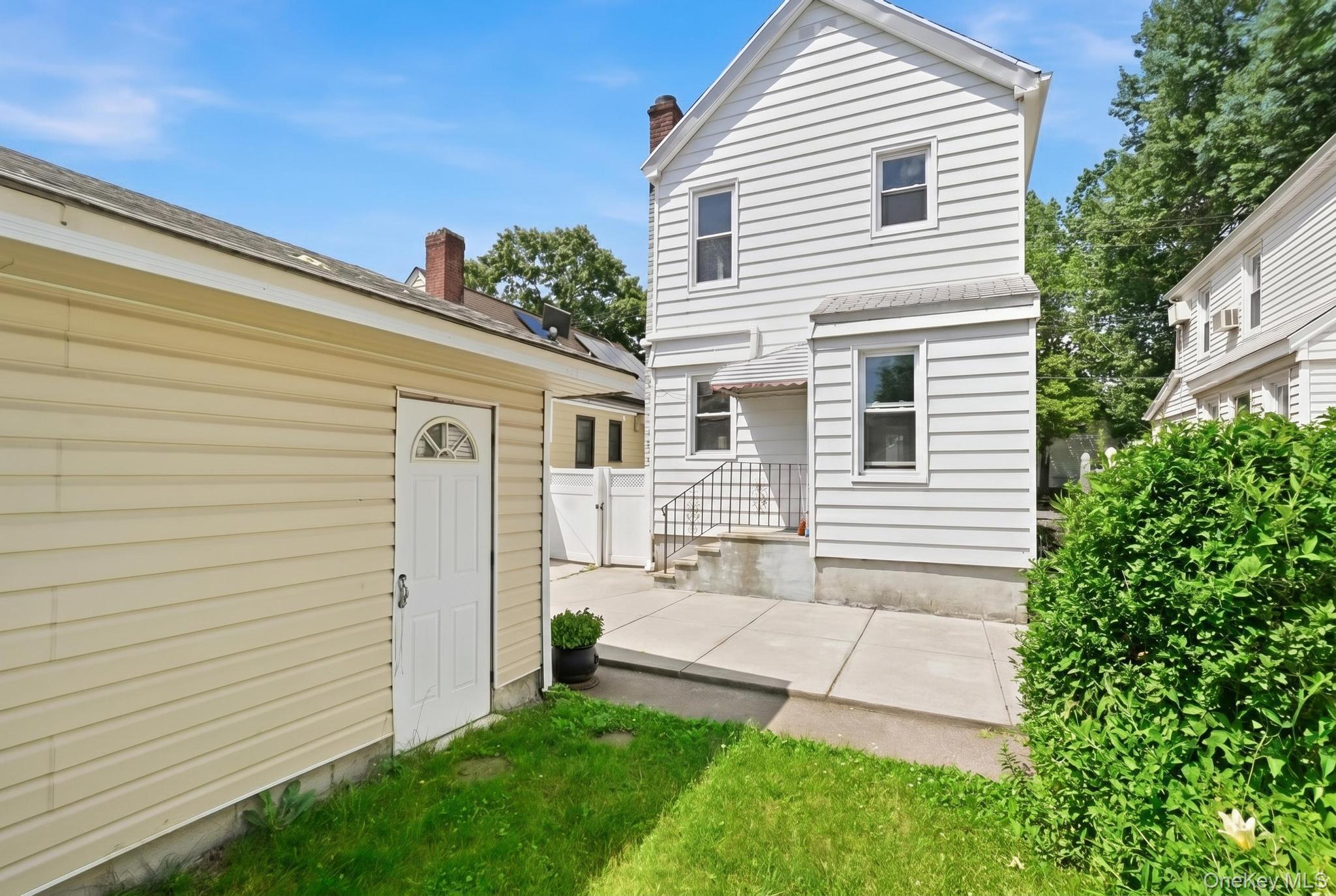 Single Family Winchester Queens, NY 11428, MLS-1010928-6