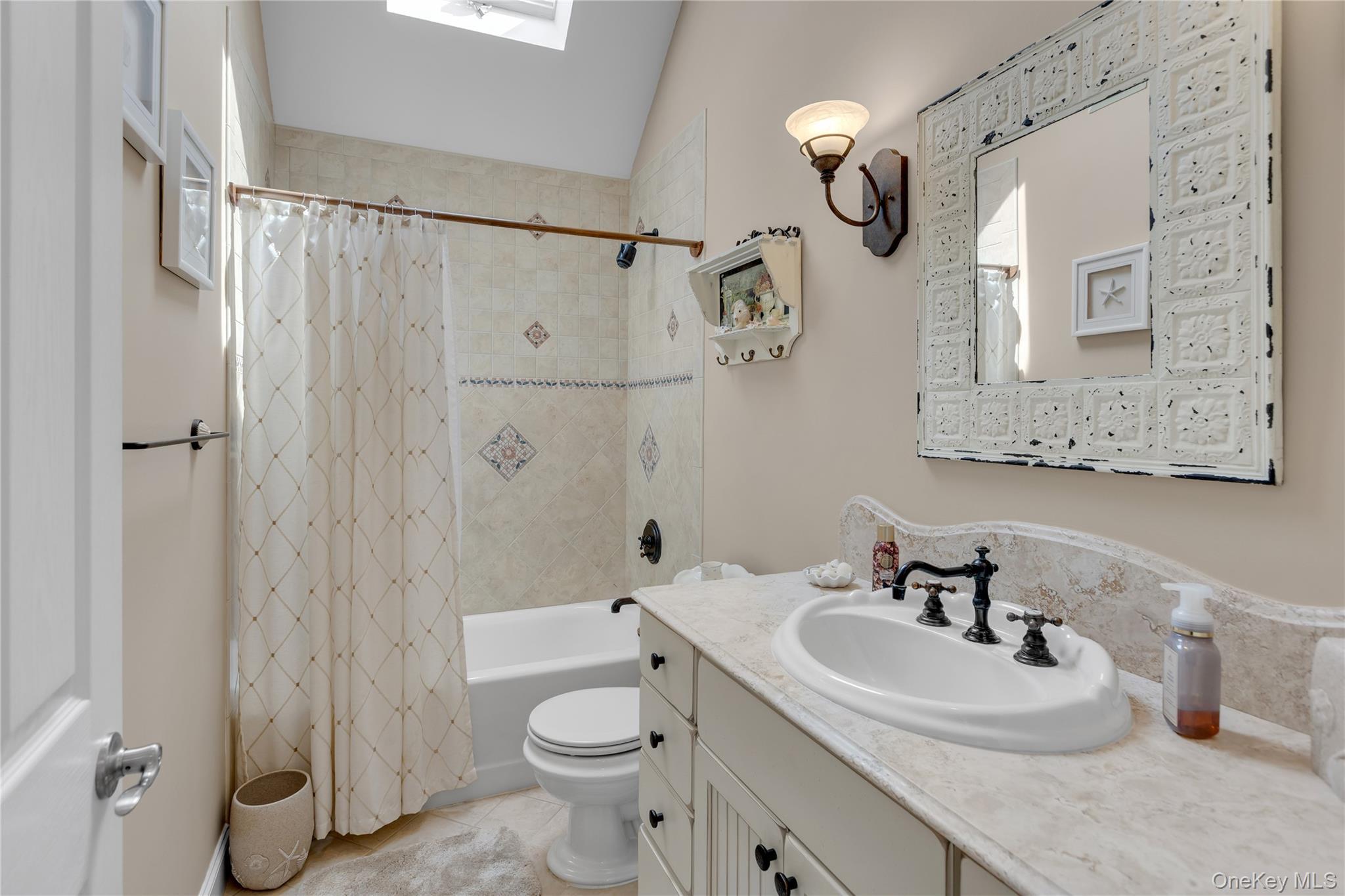 Single Family Landing Lane  Suffolk County, NY 11933, MLS-1010933-21