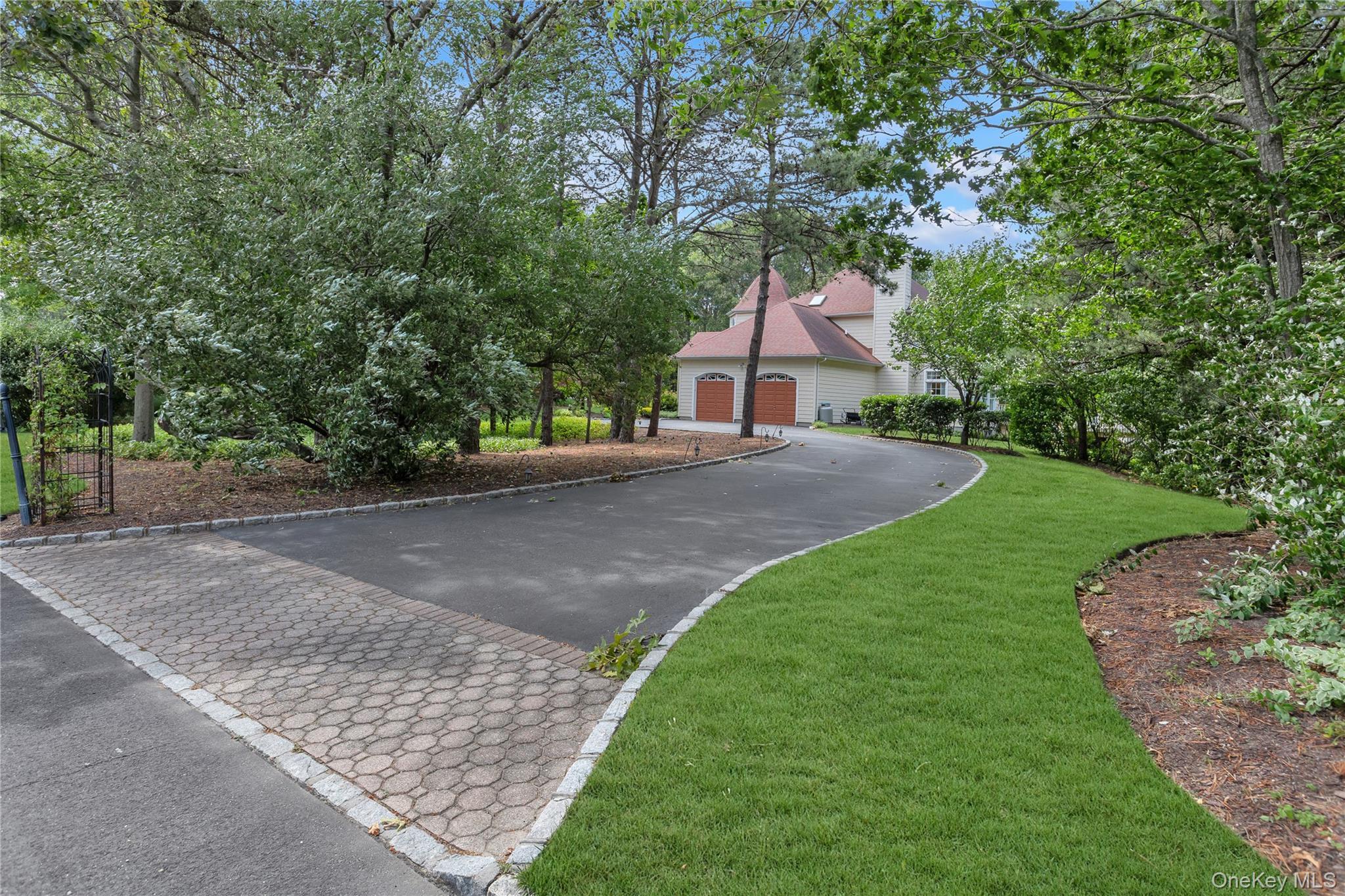 Single Family Landing Lane  Suffolk County, NY 11933, MLS-1010933-28