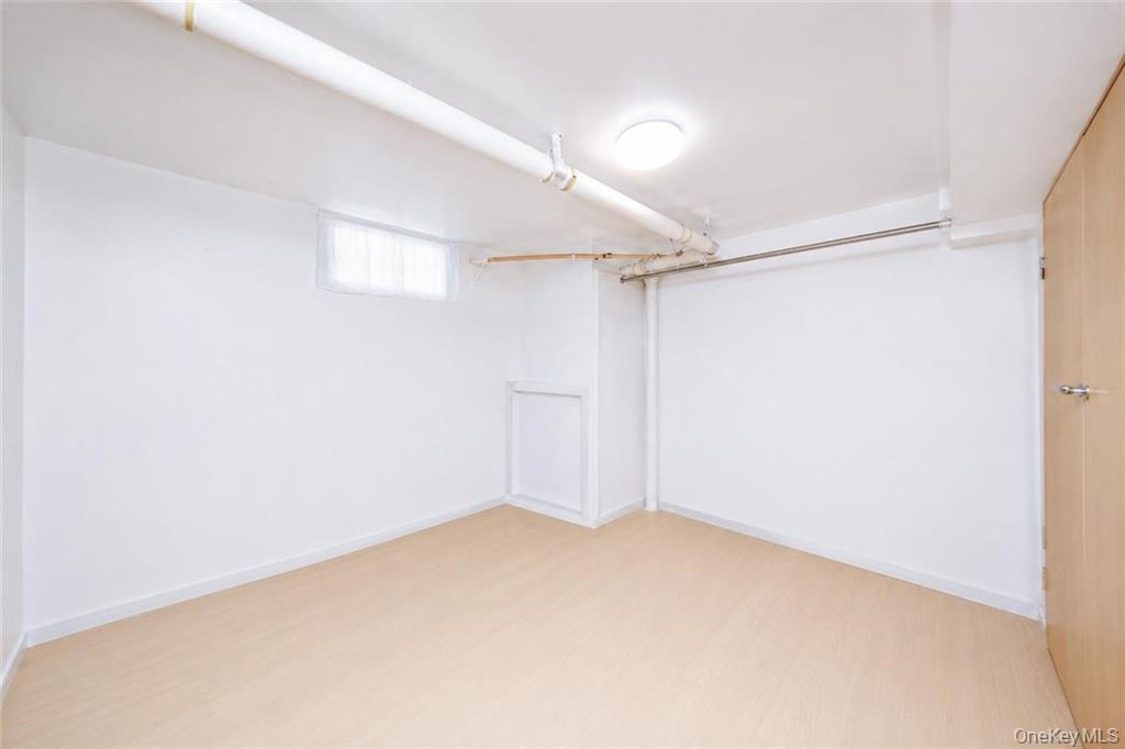 Single Family Forbell Brooklyn, NY 11208, MLS-1011011-17