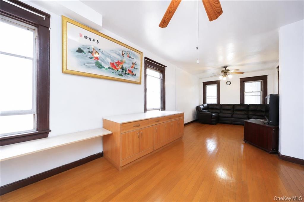 Single Family Forbell Brooklyn, NY 11208, MLS-1011011-7