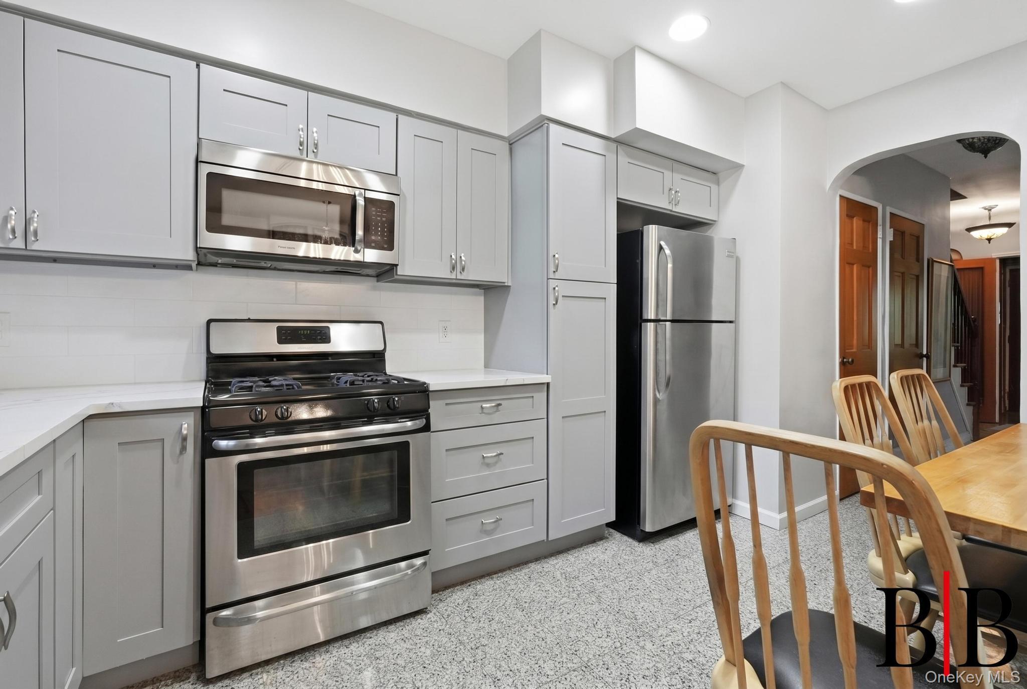 Single Family 28th  Brooklyn, NY 11235, MLS-1011070-8