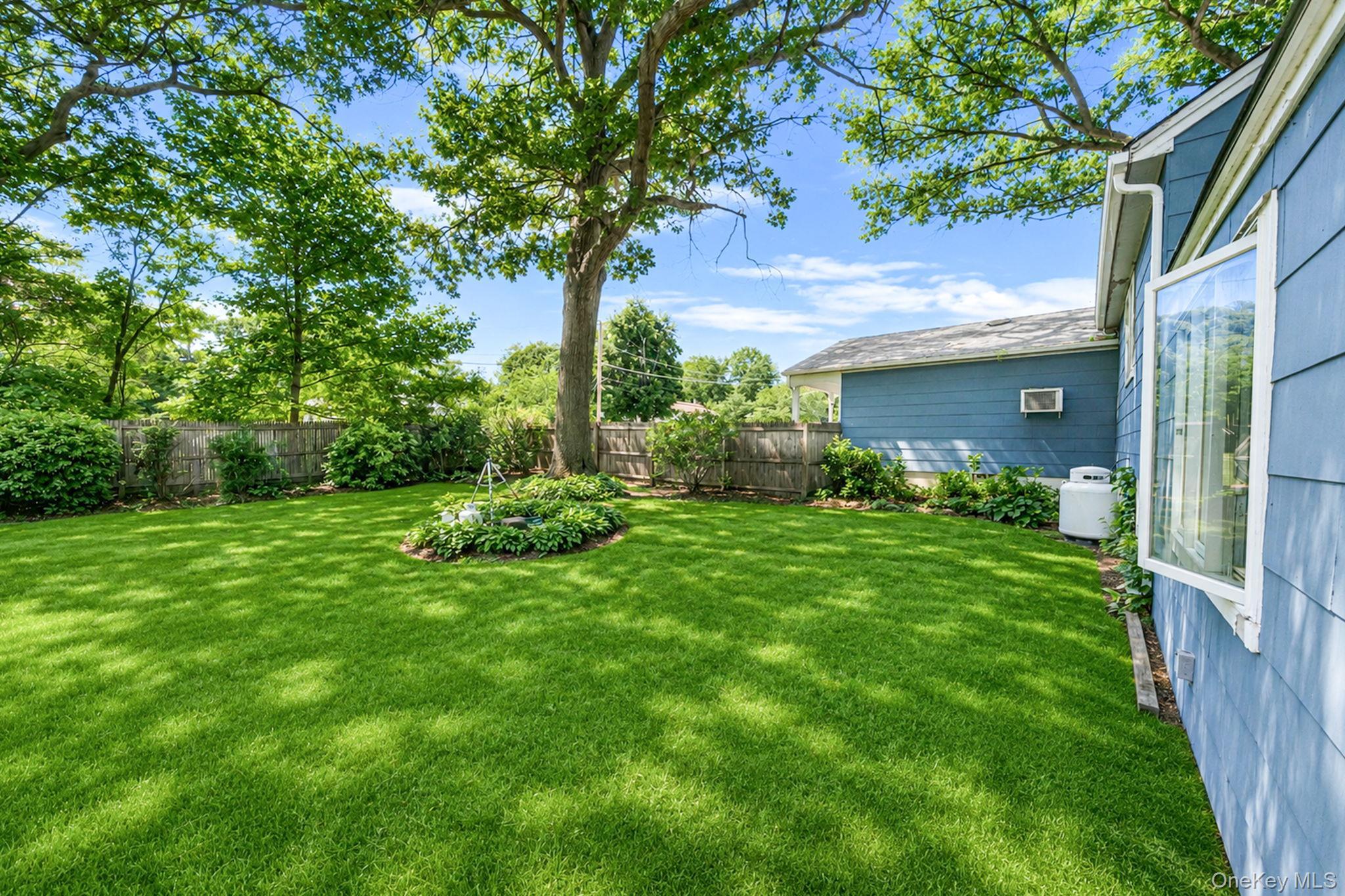 Single Family Curtis Drive  Suffolk County, NY 11789, MLS-1011128-8