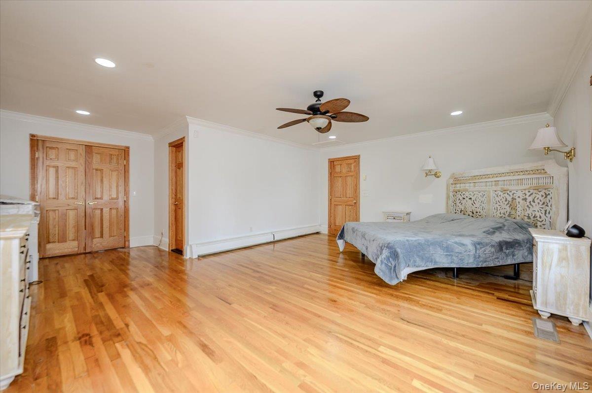 Single Family Edmore Lane  Suffolk County, NY 11795, MLS-1011134-12