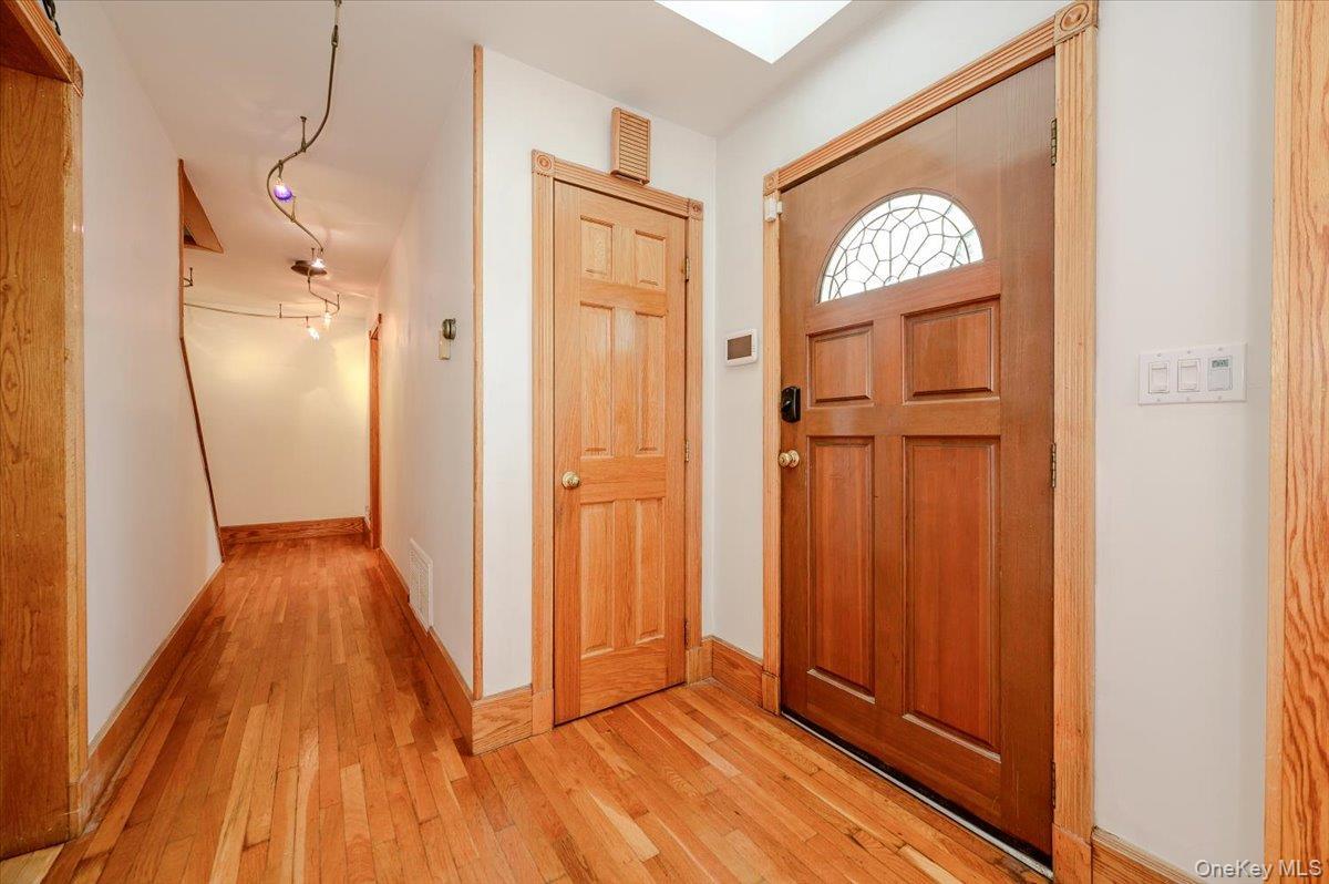 Single Family Edmore Lane  Suffolk County, NY 11795, MLS-1011134-18