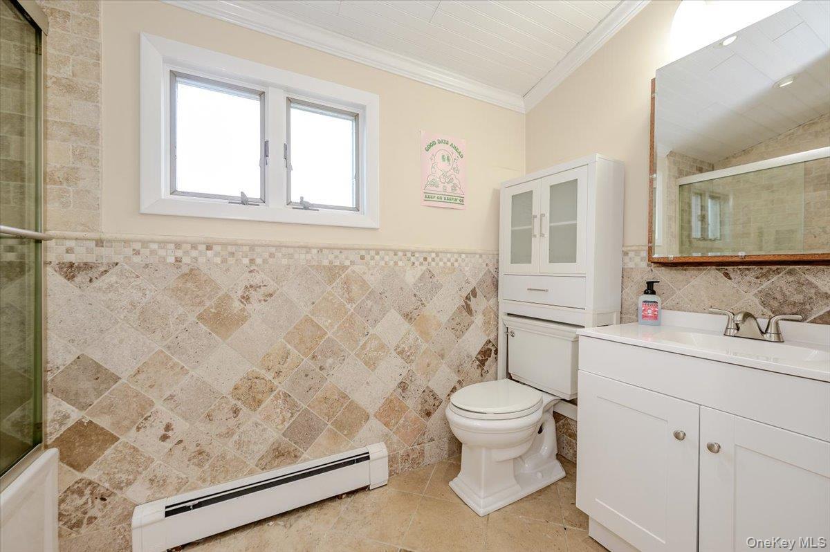 Single Family Edmore Lane  Suffolk County, NY 11795, MLS-1011134-23