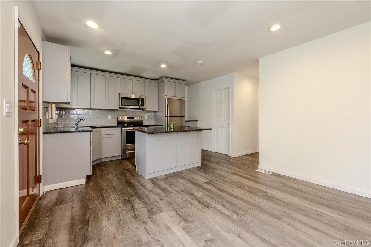 Single Family Edmore Lane  Suffolk County, NY 11795, MLS-1011134-28