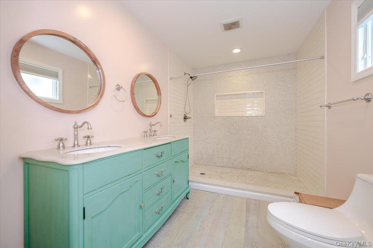 Single Family Edmore Lane  Suffolk County, NY 11795, MLS-1011134-31
