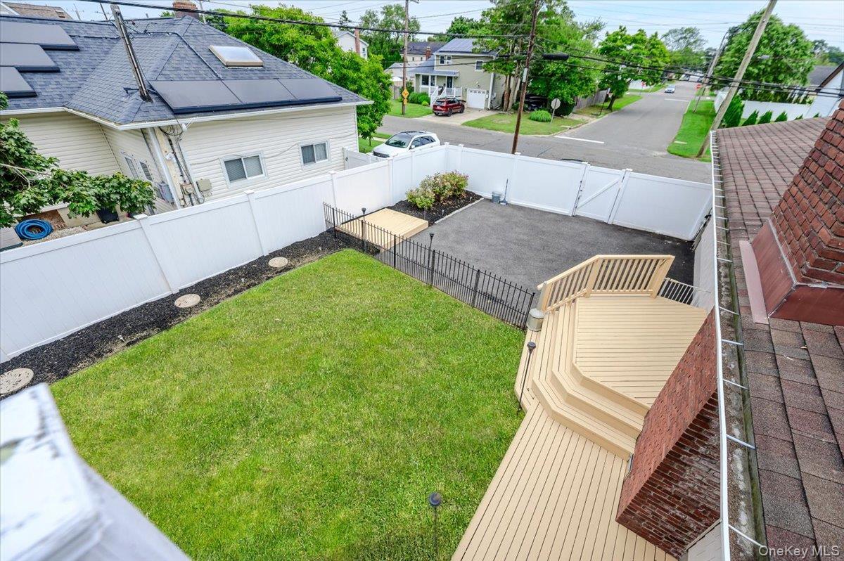 Single Family Edmore Lane  Suffolk County, NY 11795, MLS-1011134-41