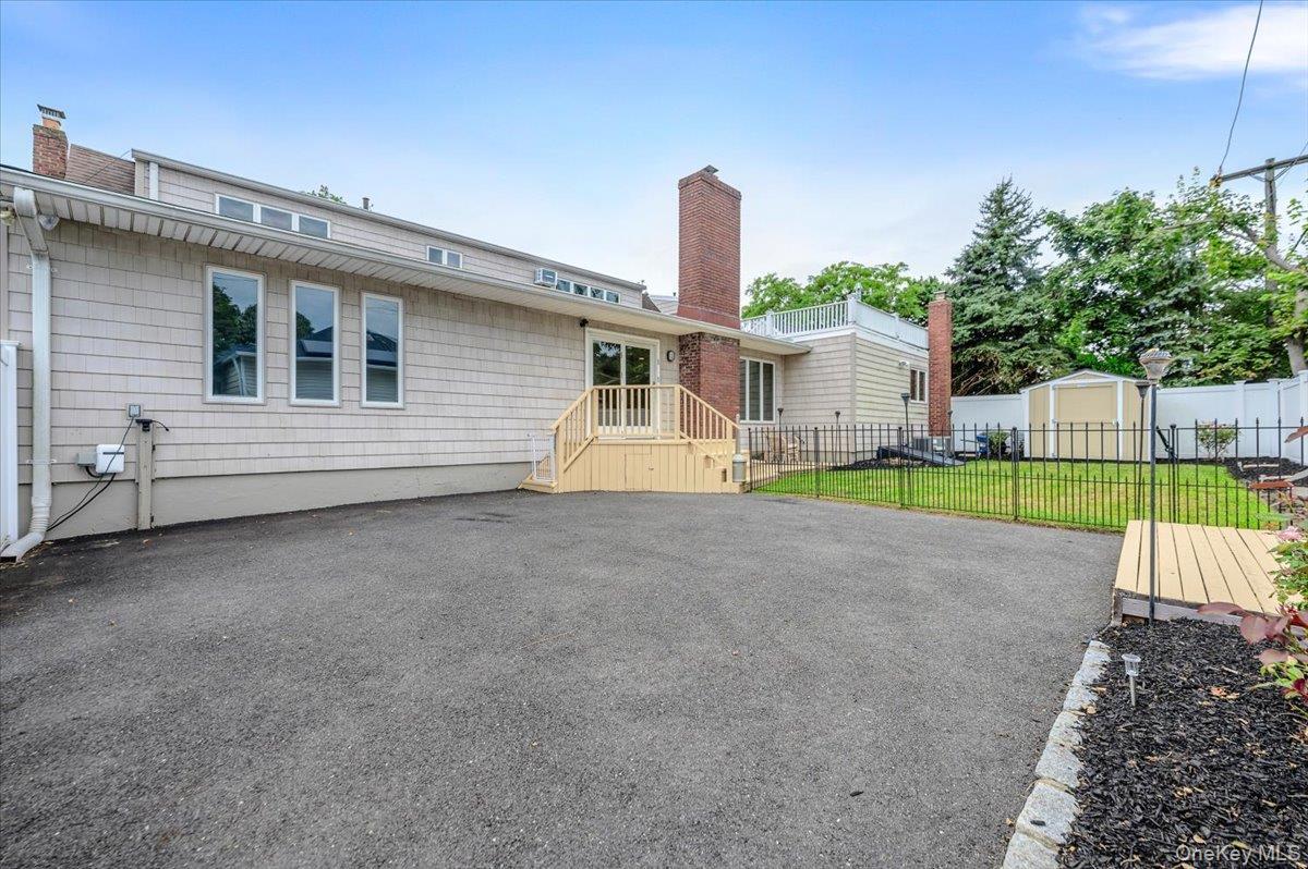 Single Family Edmore Lane  Suffolk County, NY 11795, MLS-1011134-42