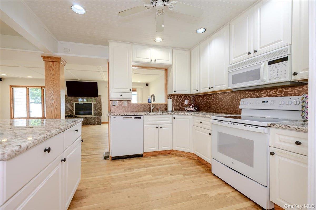 Single Family Edmore Lane  Suffolk County, NY 11795, MLS-1011134-9