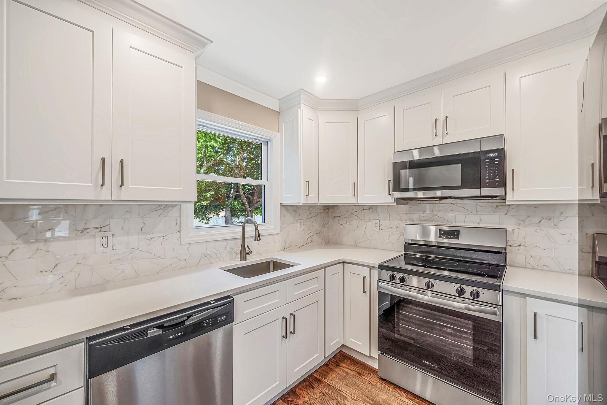 Single Family Americus Avenue  Suffolk County, NY 11772, MLS-1011214-12