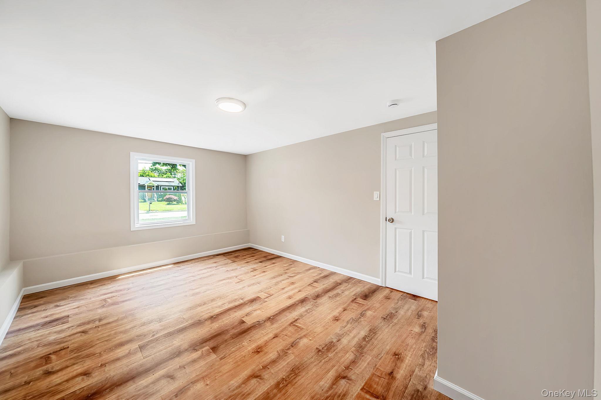 Single Family Americus Avenue  Suffolk County, NY 11772, MLS-1011214-16
