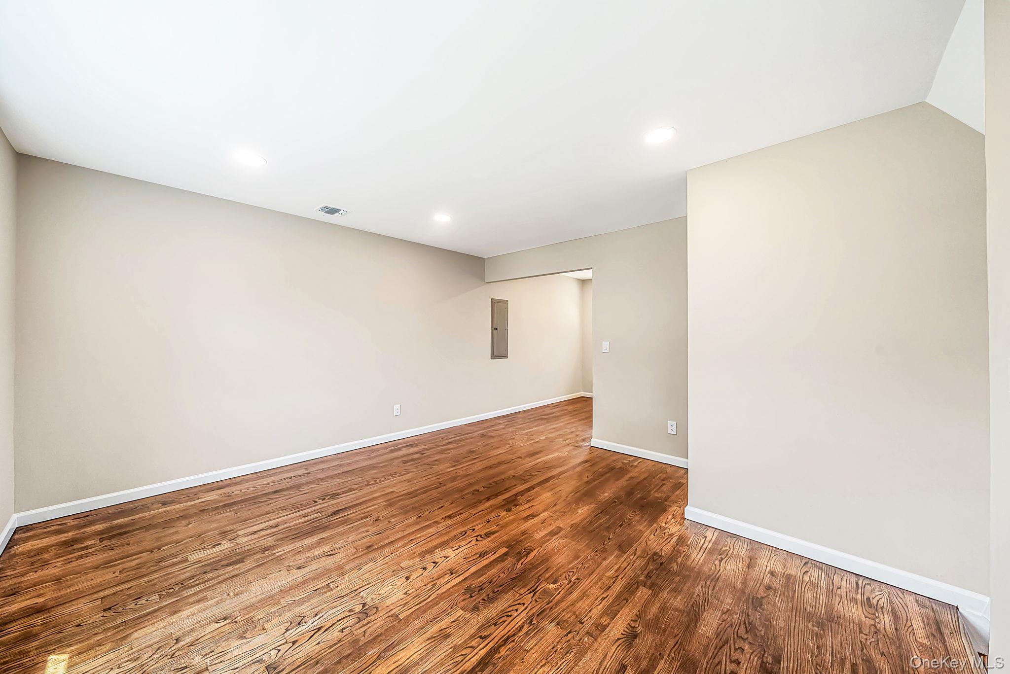 Single Family Americus Avenue  Suffolk County, NY 11772, MLS-1011214-6