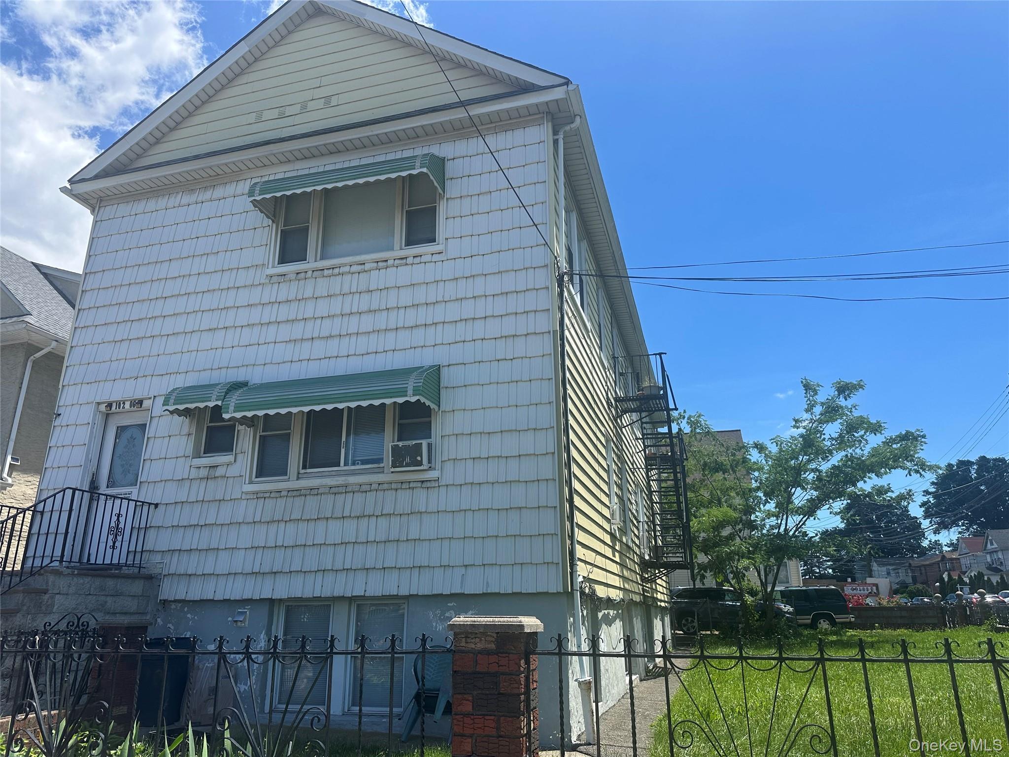 Single Family 27th Queens, NY 11369, MLS-1011227-2