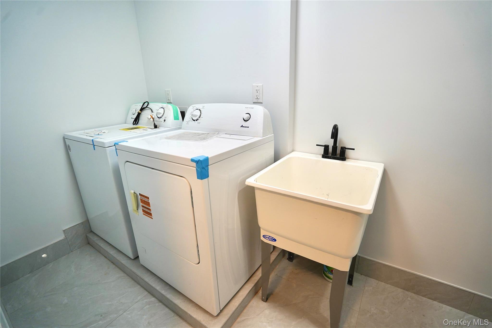 Single Family 161st Street Queens, NY 11358, MLS-1011236-34