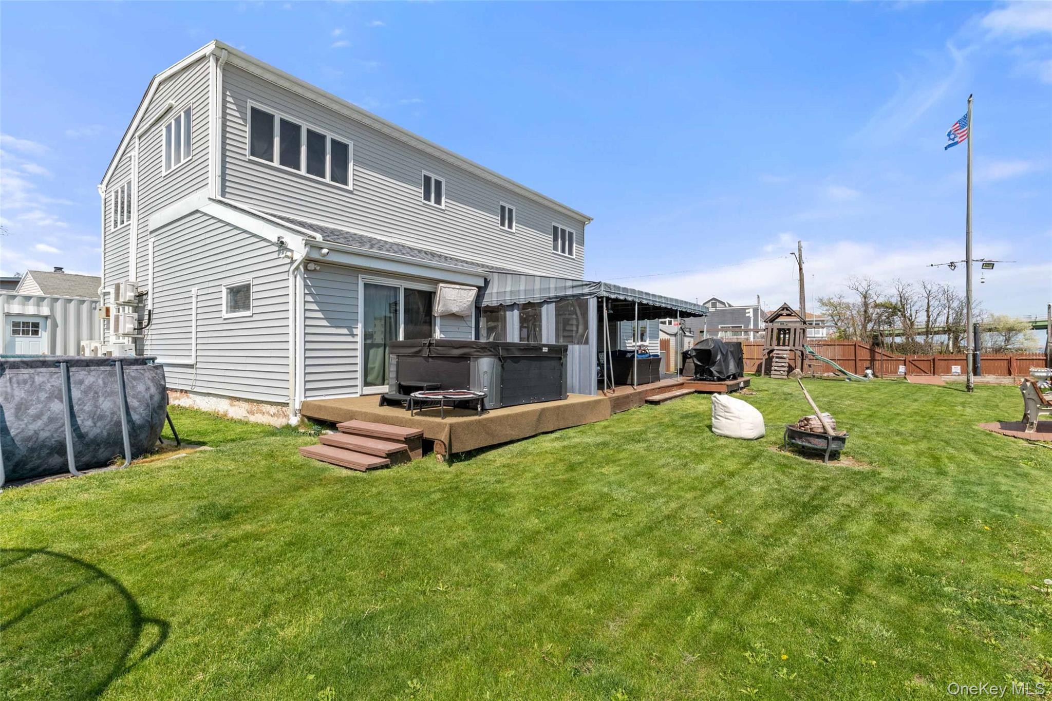 Single Family Beach 3rd Street  Queens, NY 11691, MLS-1011261-25