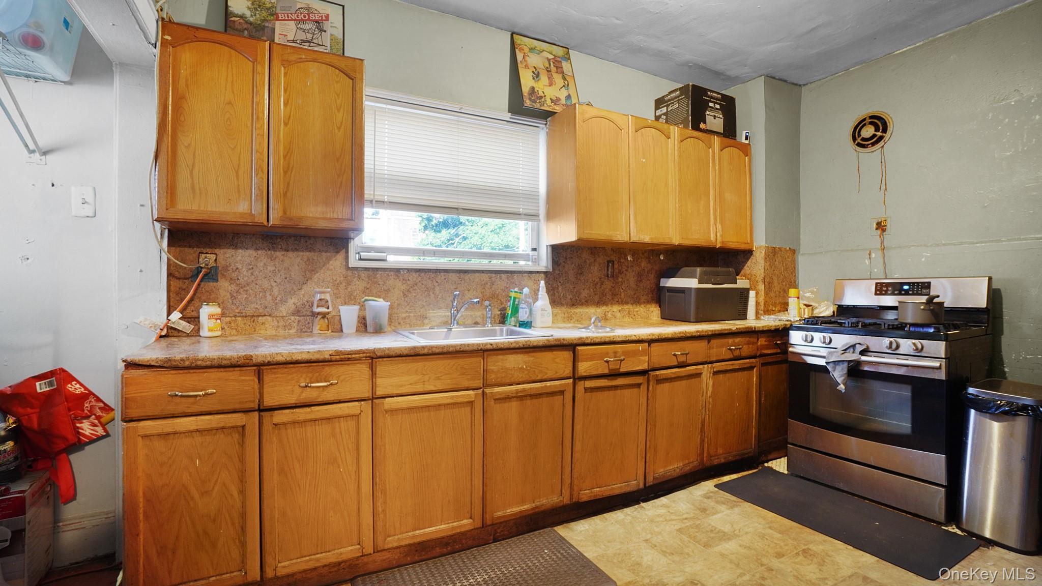 Single Family 173rd Street Queens, NY 11433, MLS-1011262-14