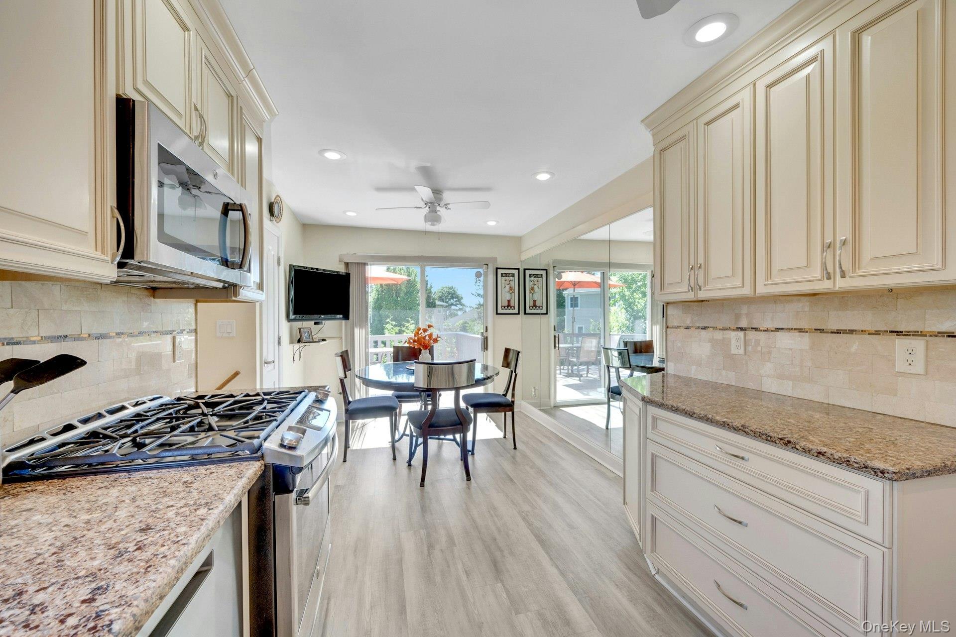 Single Family Windsor Oval Westchester County, NY 10805, MLS-1011278-9