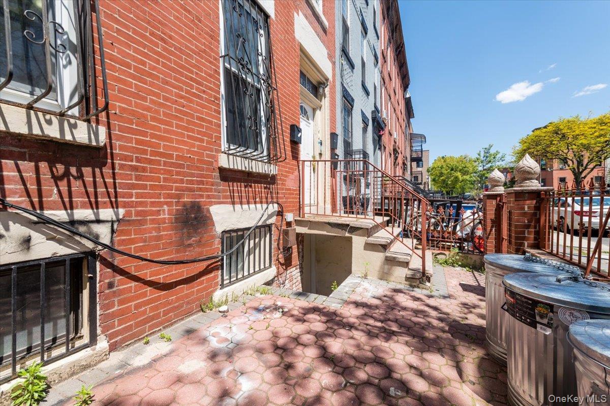 Single Family Jefferson Avenue Brooklyn, NY 11221, MLS-1011296-2