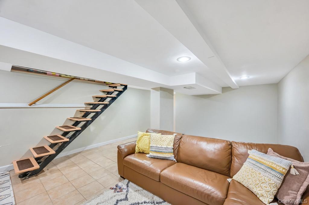 Single Family 84th Street Queens, NY 11421, MLS-1011328-22
