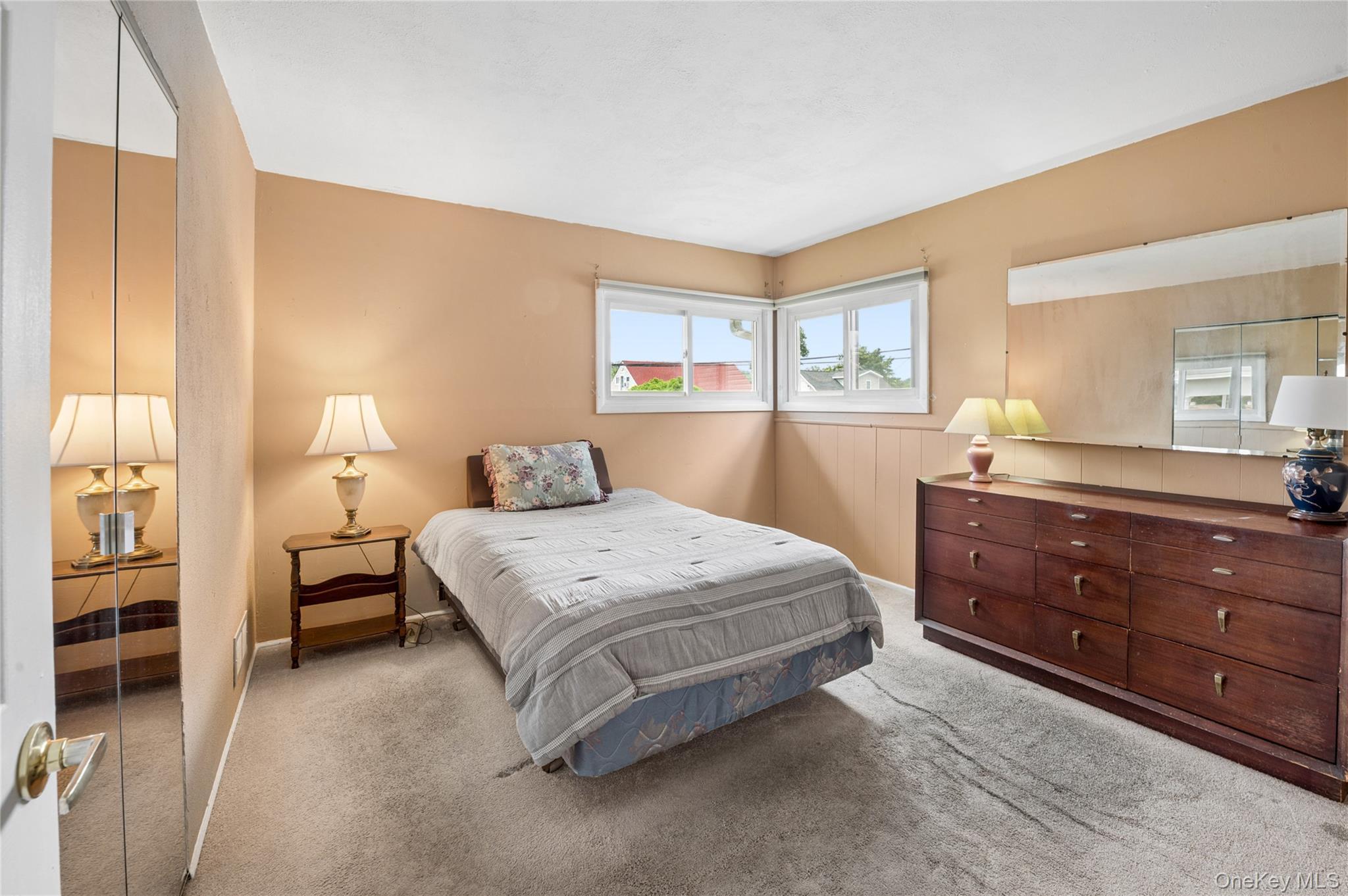 Single Family Hazelton Road Westchester County, NY 10710, MLS-1011334-10