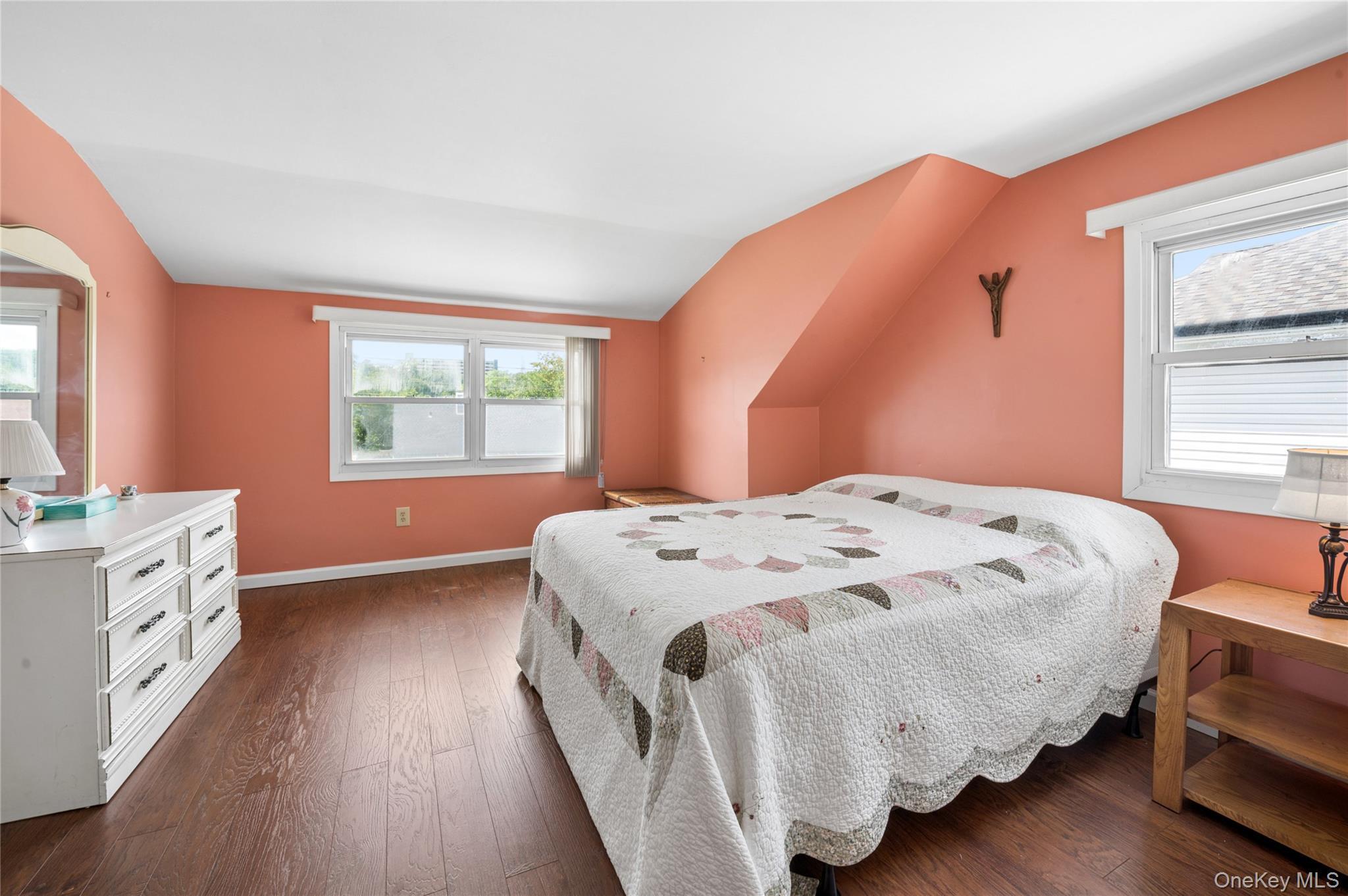 Single Family Hazelton Road Westchester County, NY 10710, MLS-1011334-17