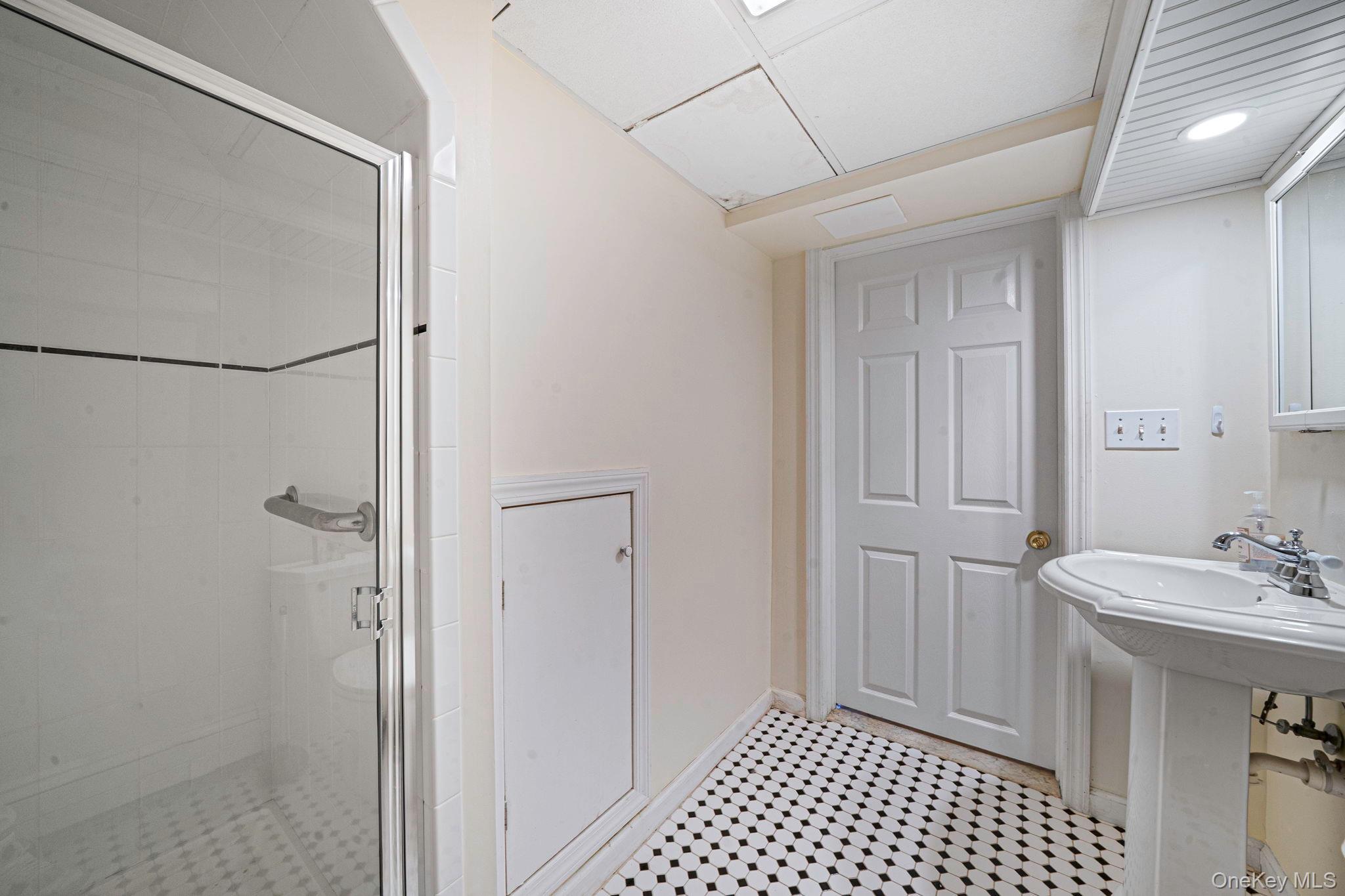 Single Family Locust Road Suffolk County, NY 11792, MLS-1011351-27