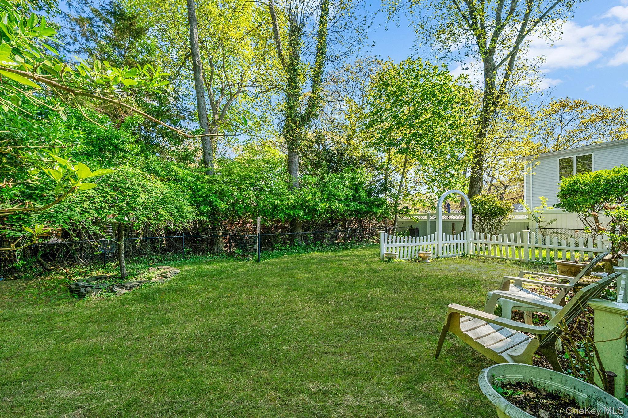 Single Family Locust Road Suffolk County, NY 11792, MLS-1011351-32