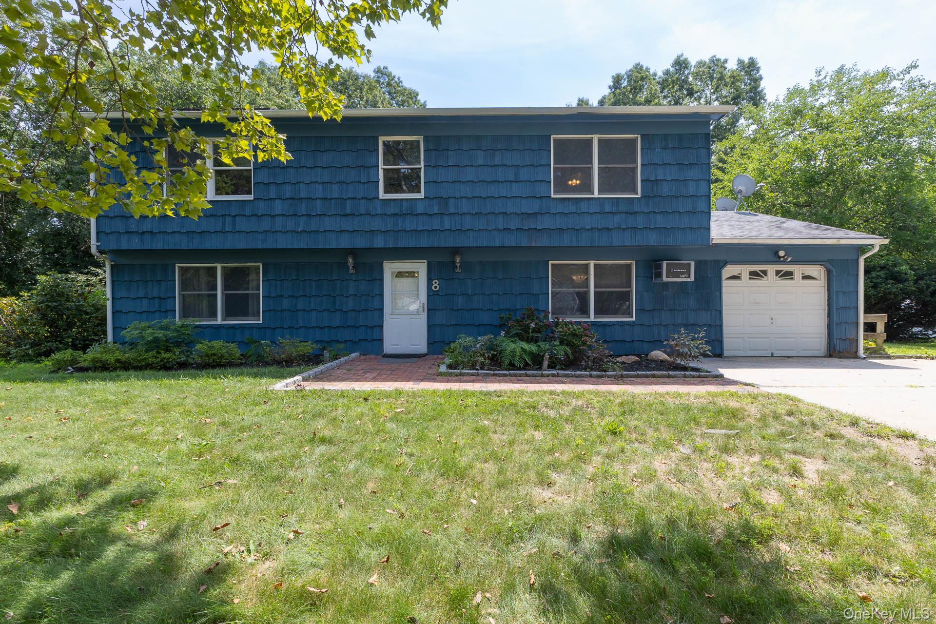Single Family Long Meadow Place  Suffolk County, NY 11720, MLS-1011362-3