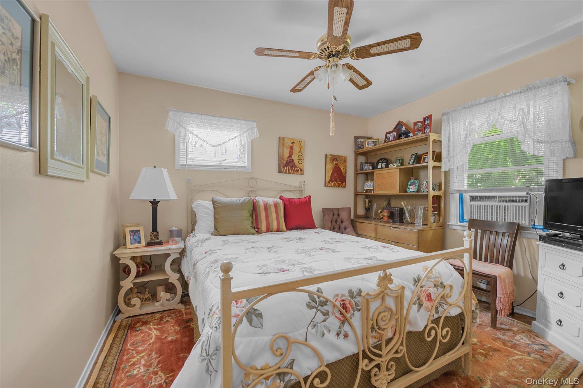 Single Family Fordham Bronx, NY 10464, MLS-1011403-10