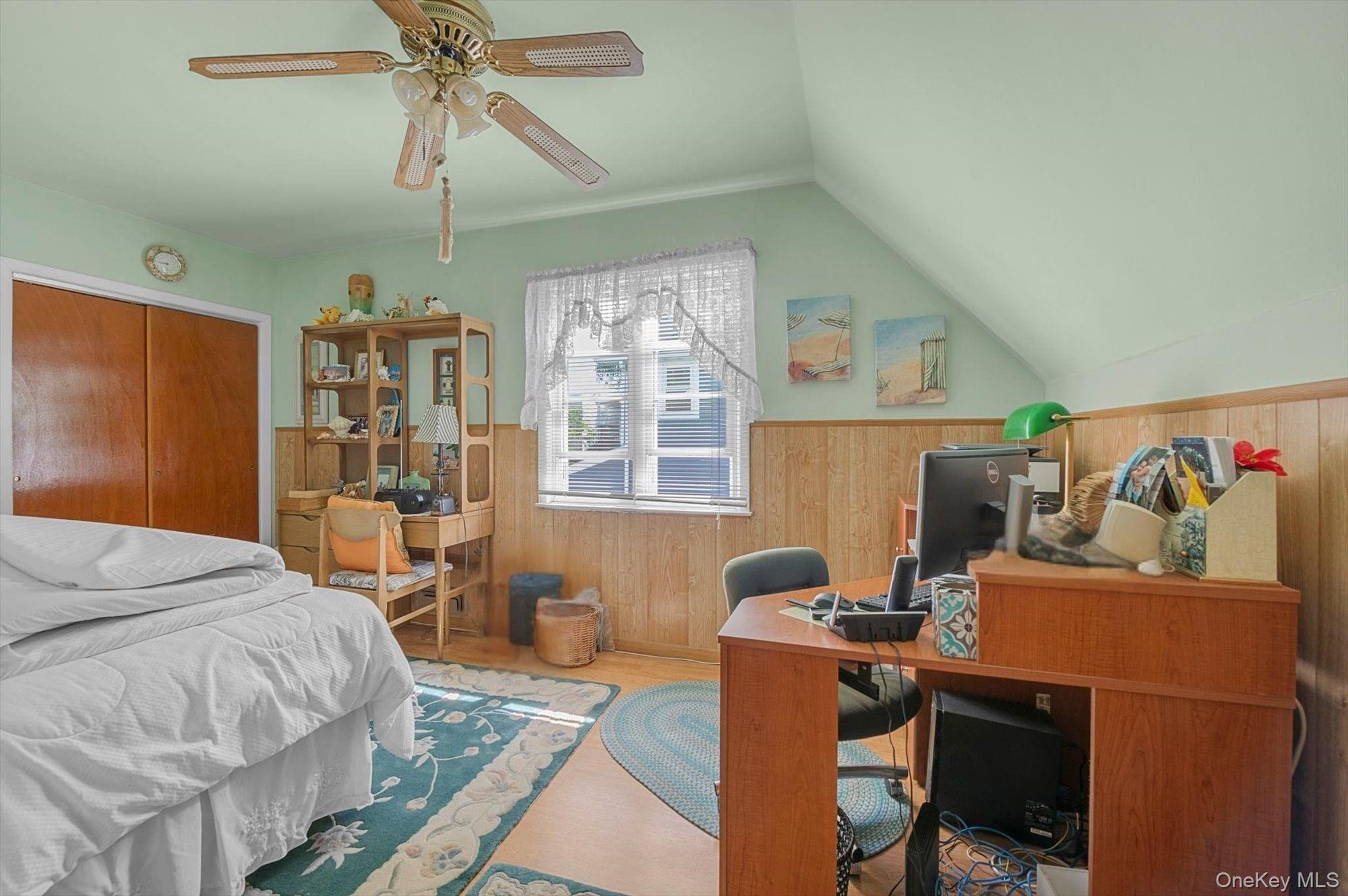 Single Family Fordham Bronx, NY 10464, MLS-1011403-12