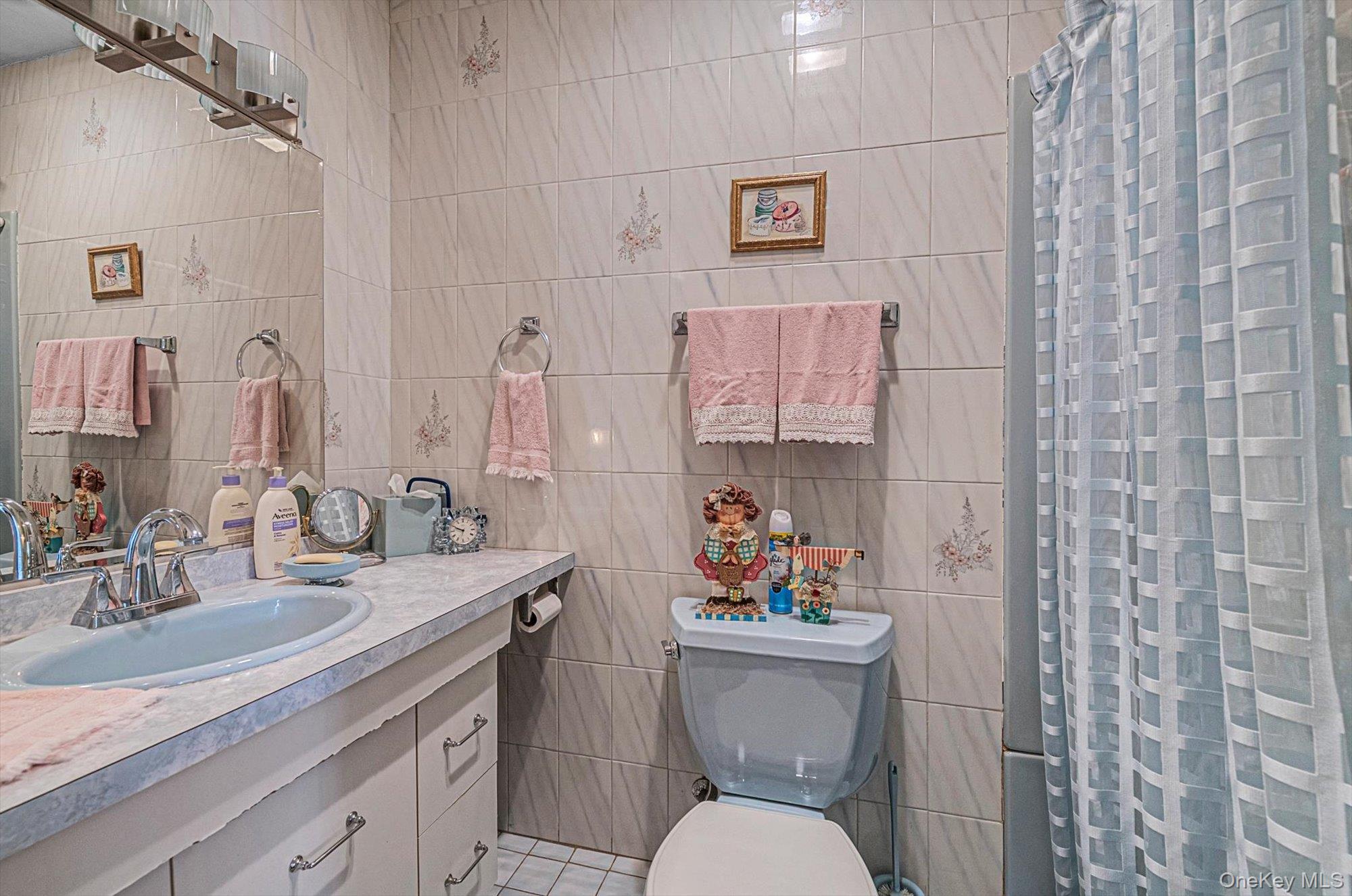 Single Family Fordham Bronx, NY 10464, MLS-1011403-13