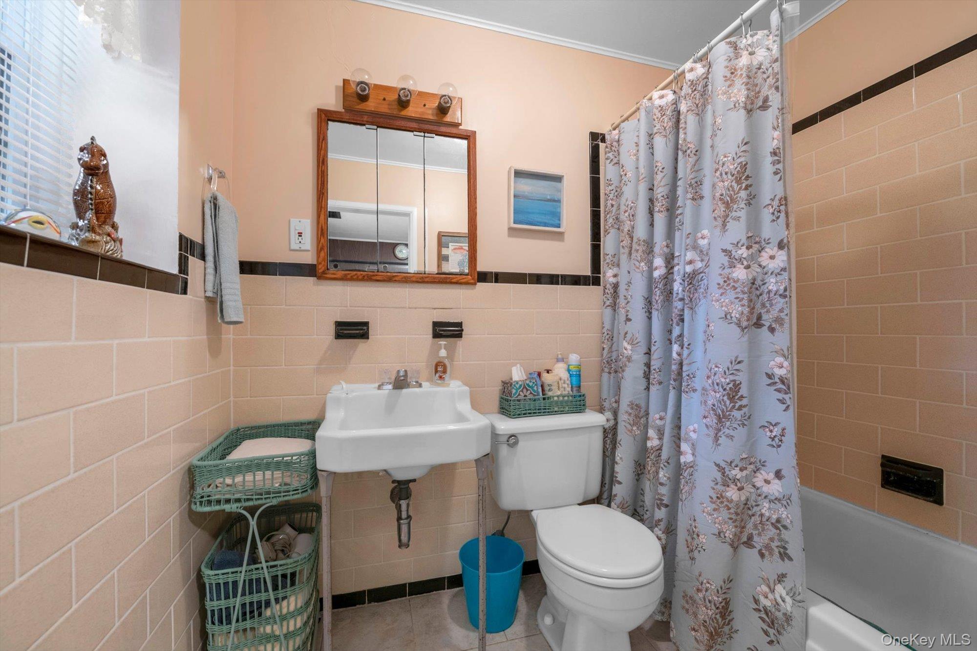 Single Family Fordham Bronx, NY 10464, MLS-1011403-15