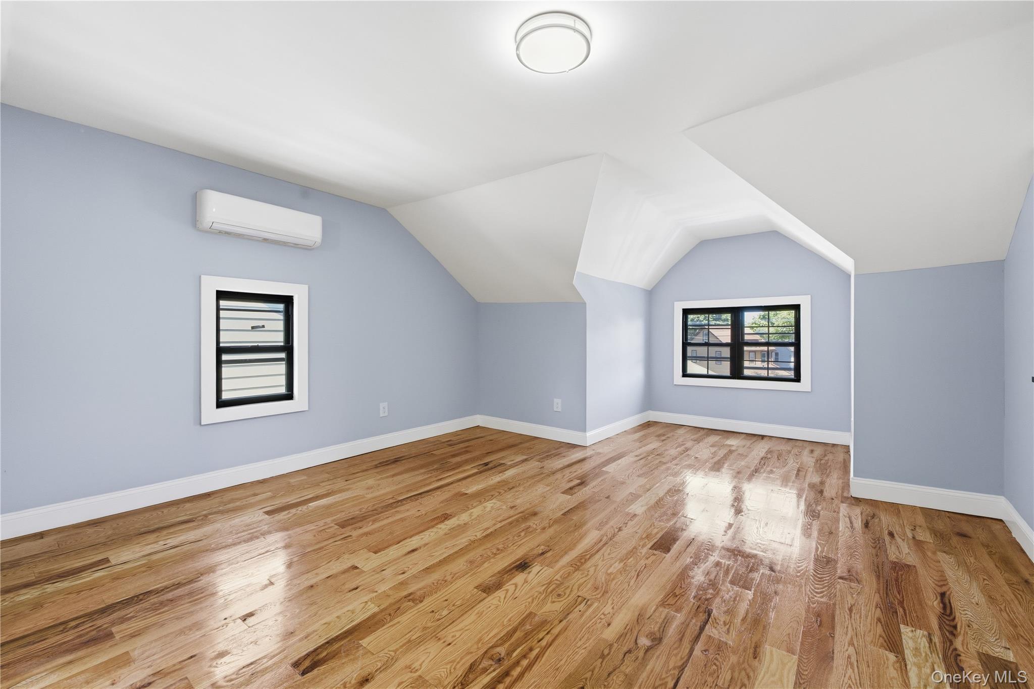 Single Family 212th Street  Queens, NY 11429, MLS-1011407-18