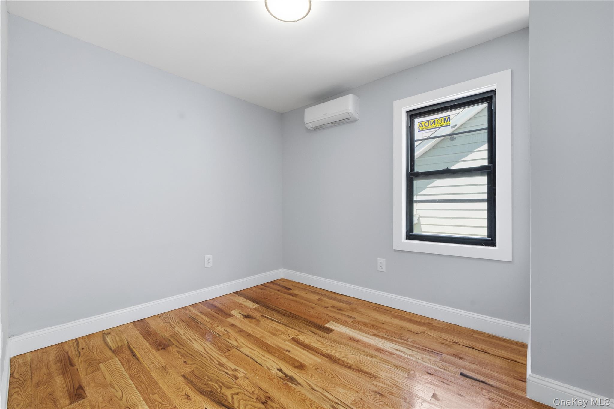 Single Family 212th Street  Queens, NY 11429, MLS-1011407-22