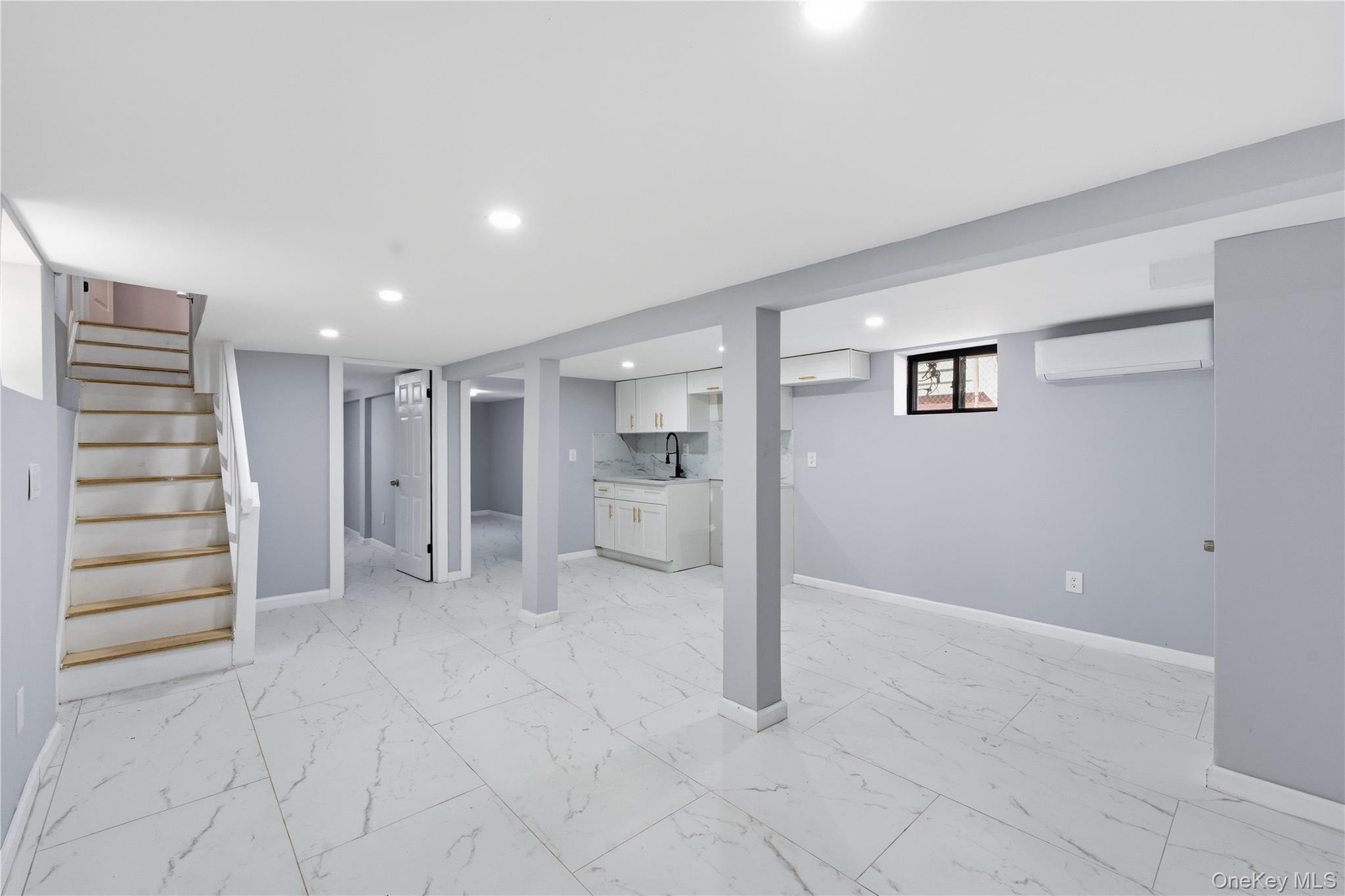 Single Family 212th Street  Queens, NY 11429, MLS-1011407-24