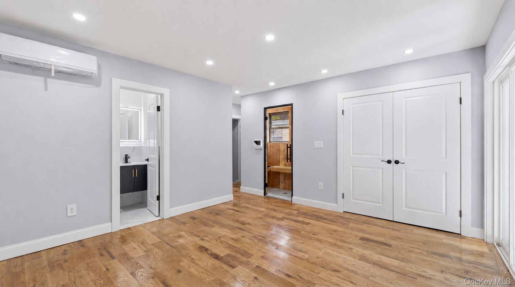 Single Family 212th Street  Queens, NY 11429, MLS-1011407-7